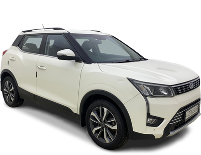 Mahindra XUV300-img