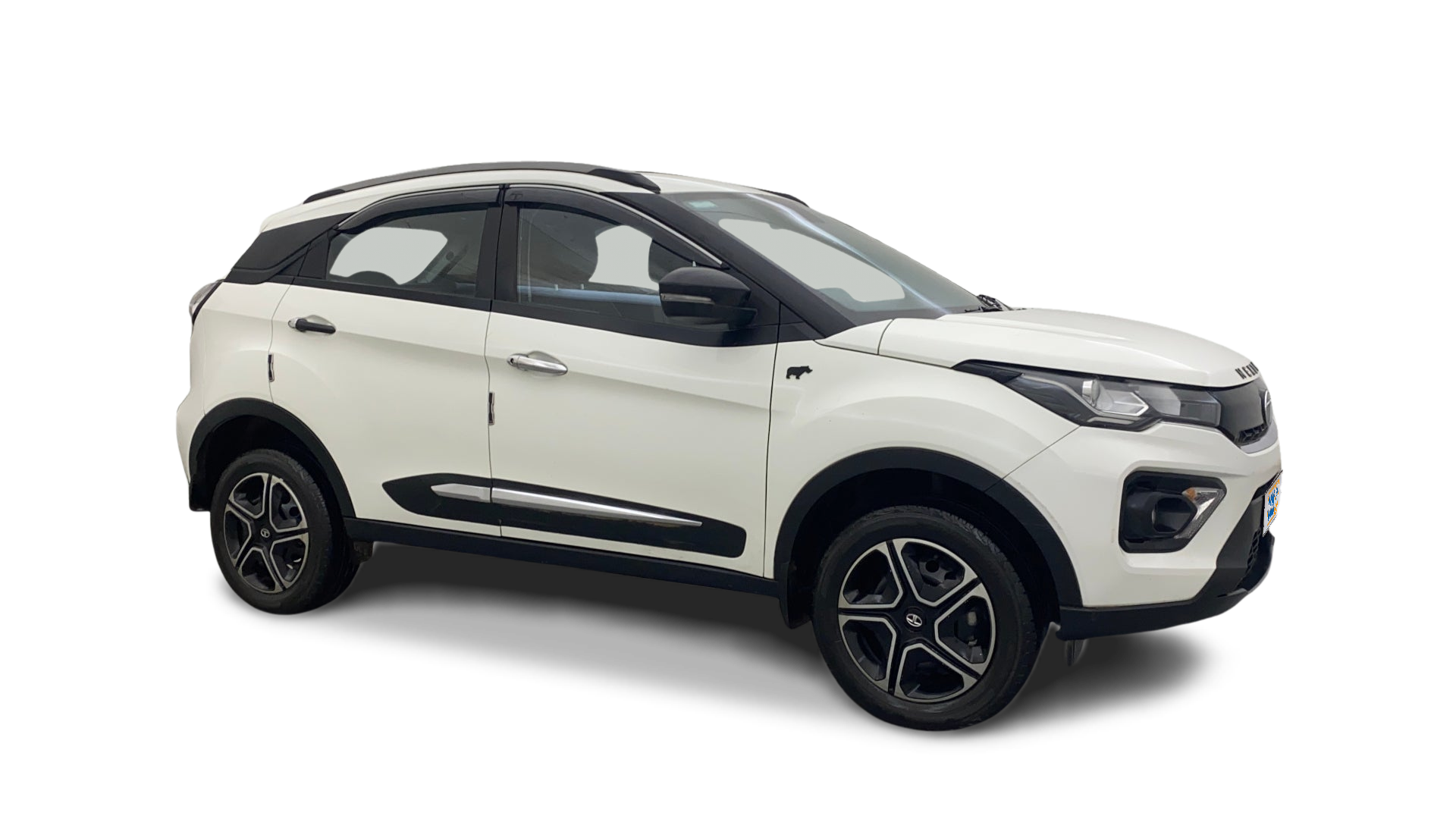 Tata NEXON-img