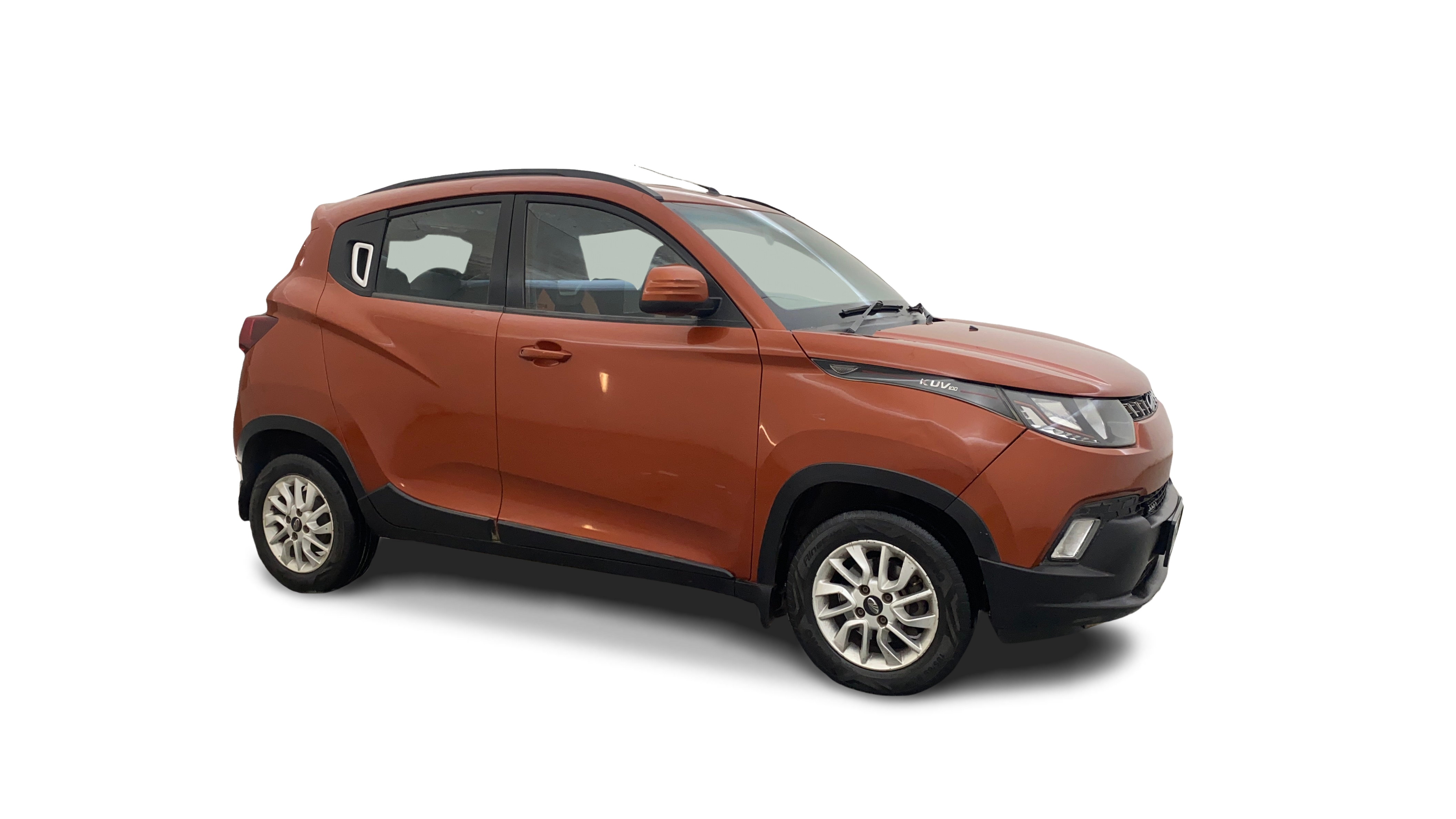 Mahindra Kuv100-img