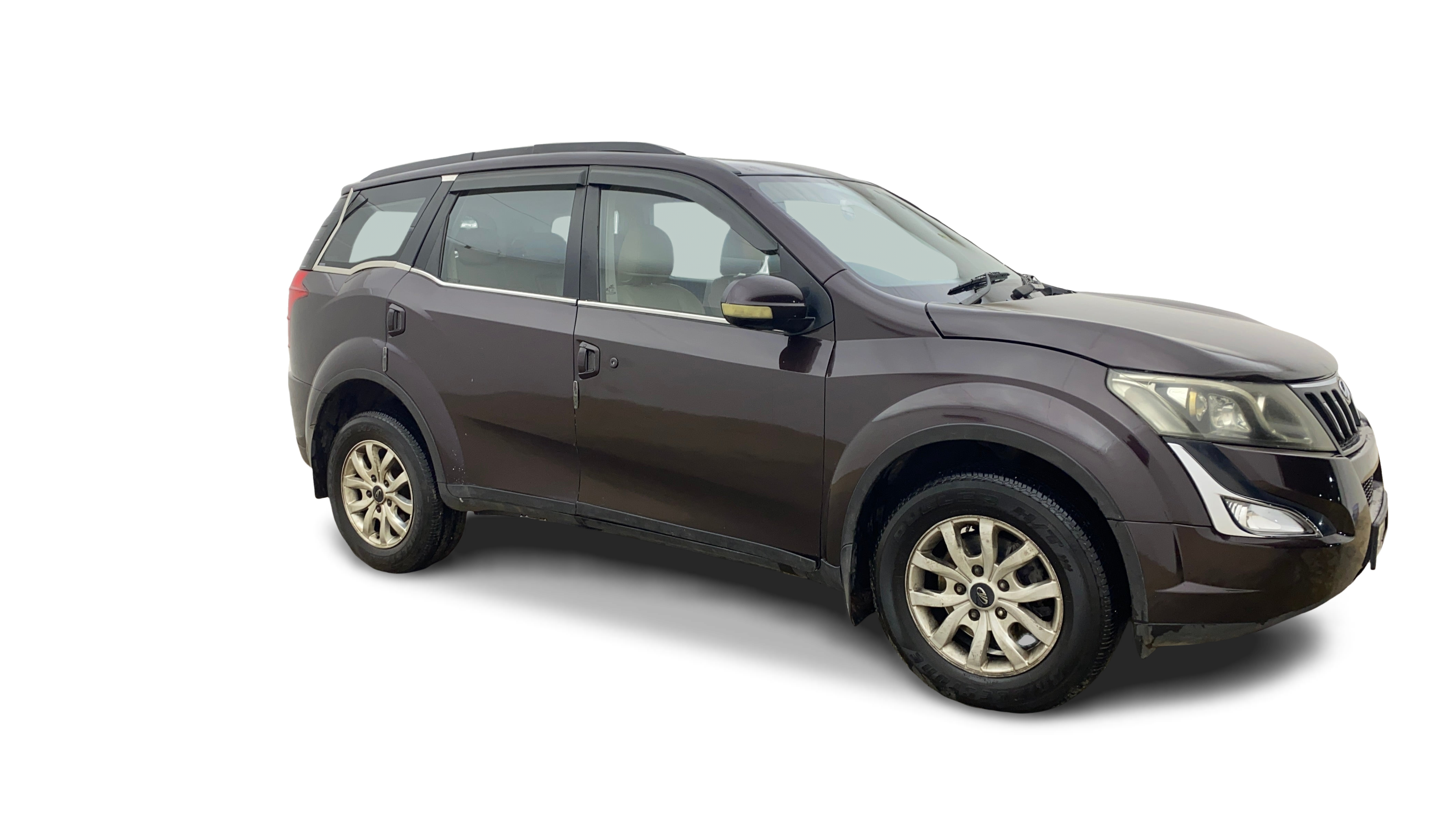 Mahindra XUV500-img