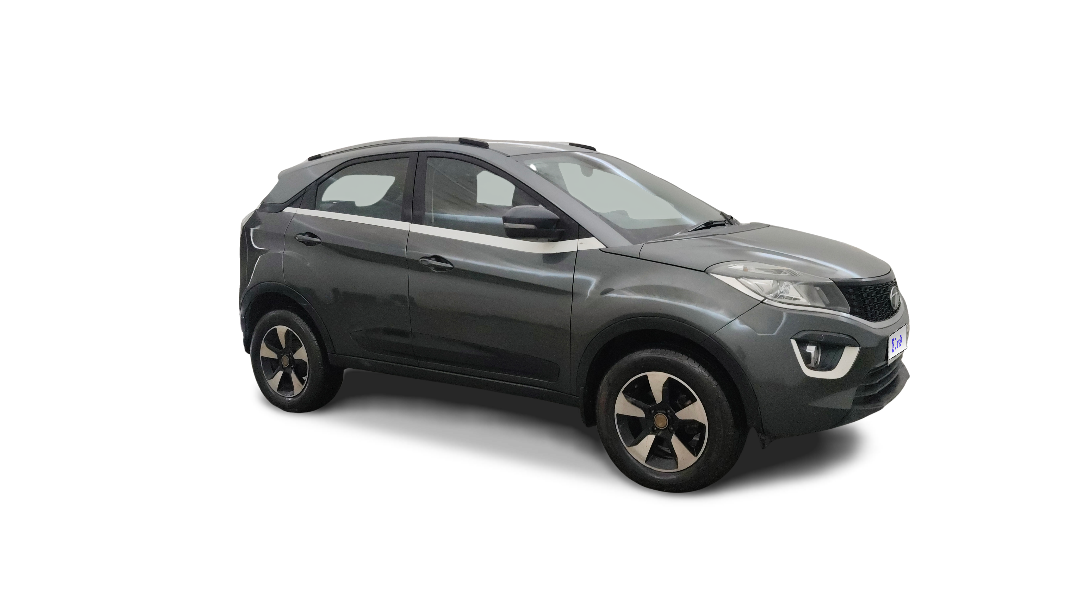 2017 Tata NEXON - SUV - Petrol - Manual - ₹4.12 lakh