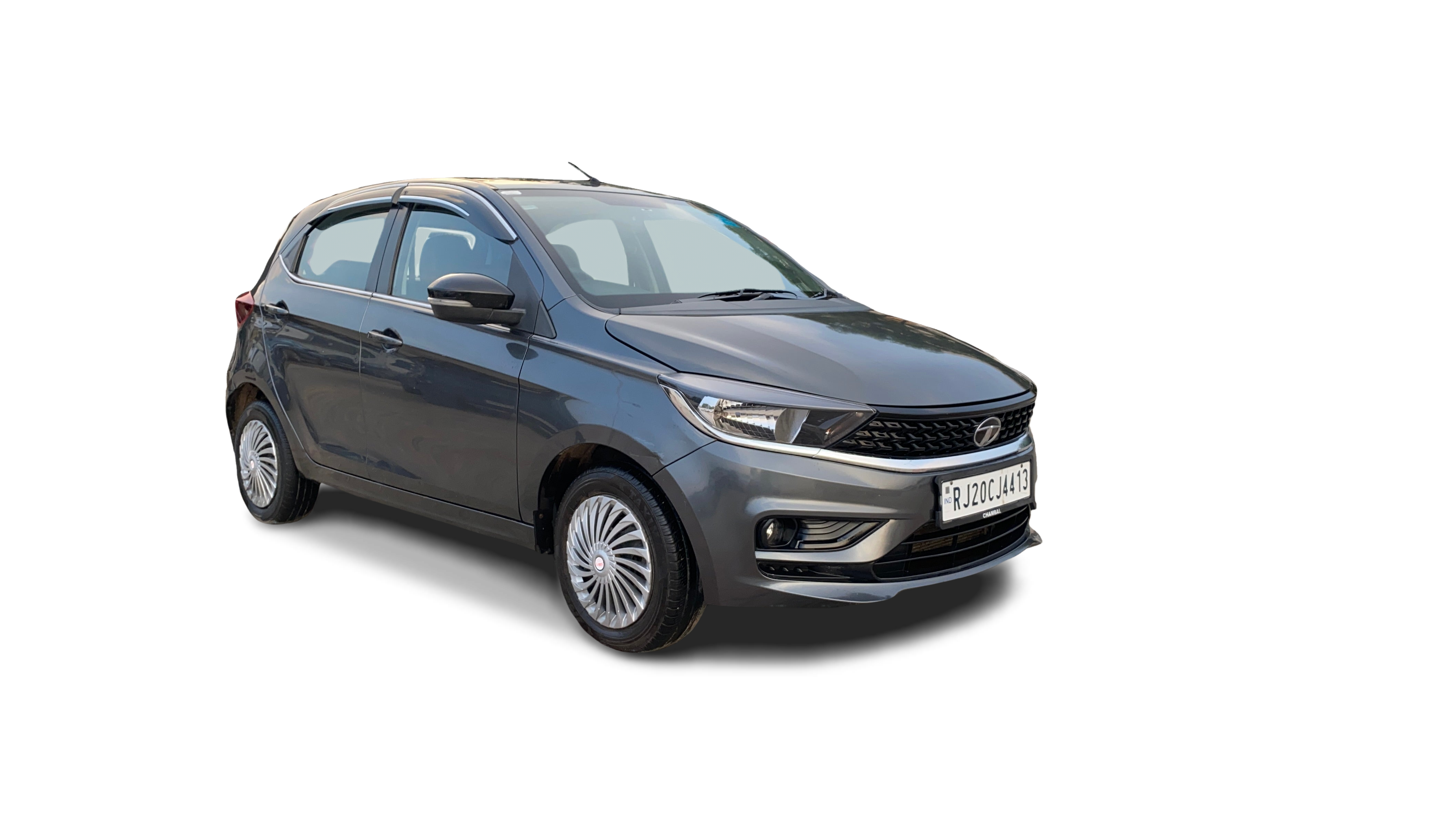 Tata Tiago-img