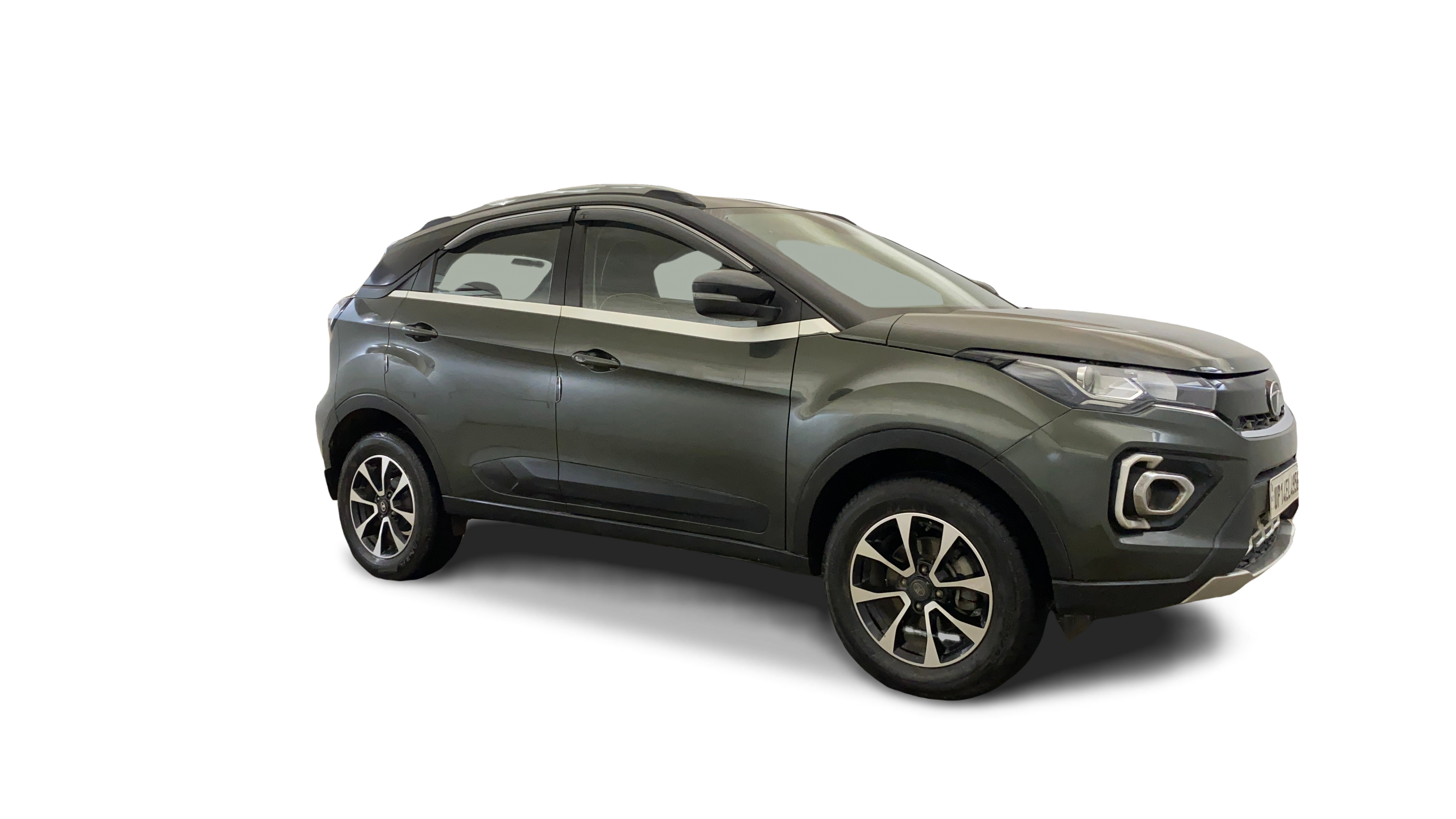 Tata NEXON-img