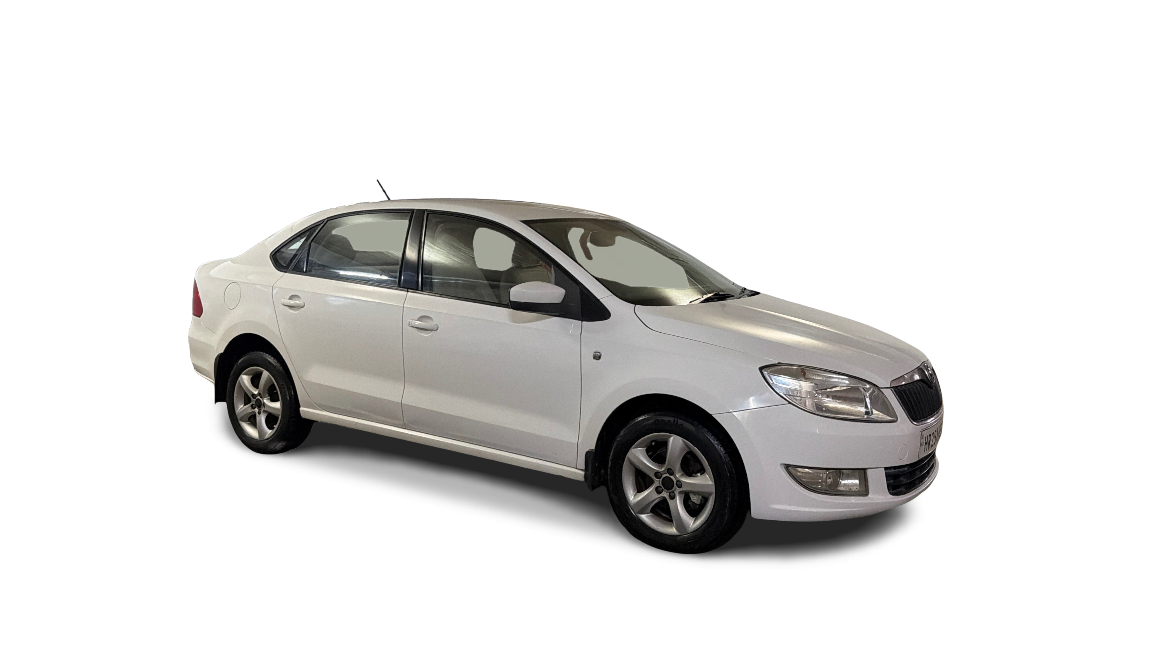 2014 Skoda Rapid - Sedan - Petrol - Manual - ₹3.15 lakh