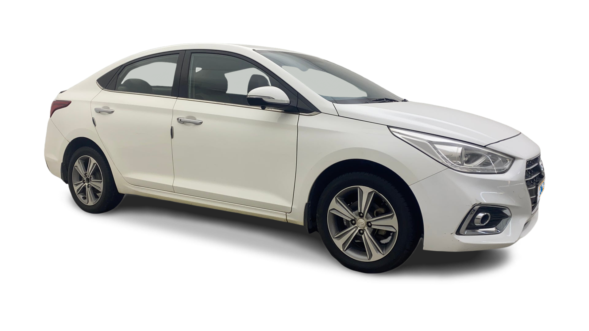 Hyundai Verna-img