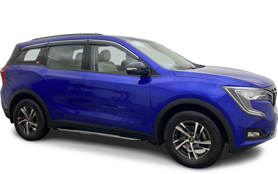 2022 Mahindra XUV700 - SUV - Petrol - Manual - ₹13.33 lakh
