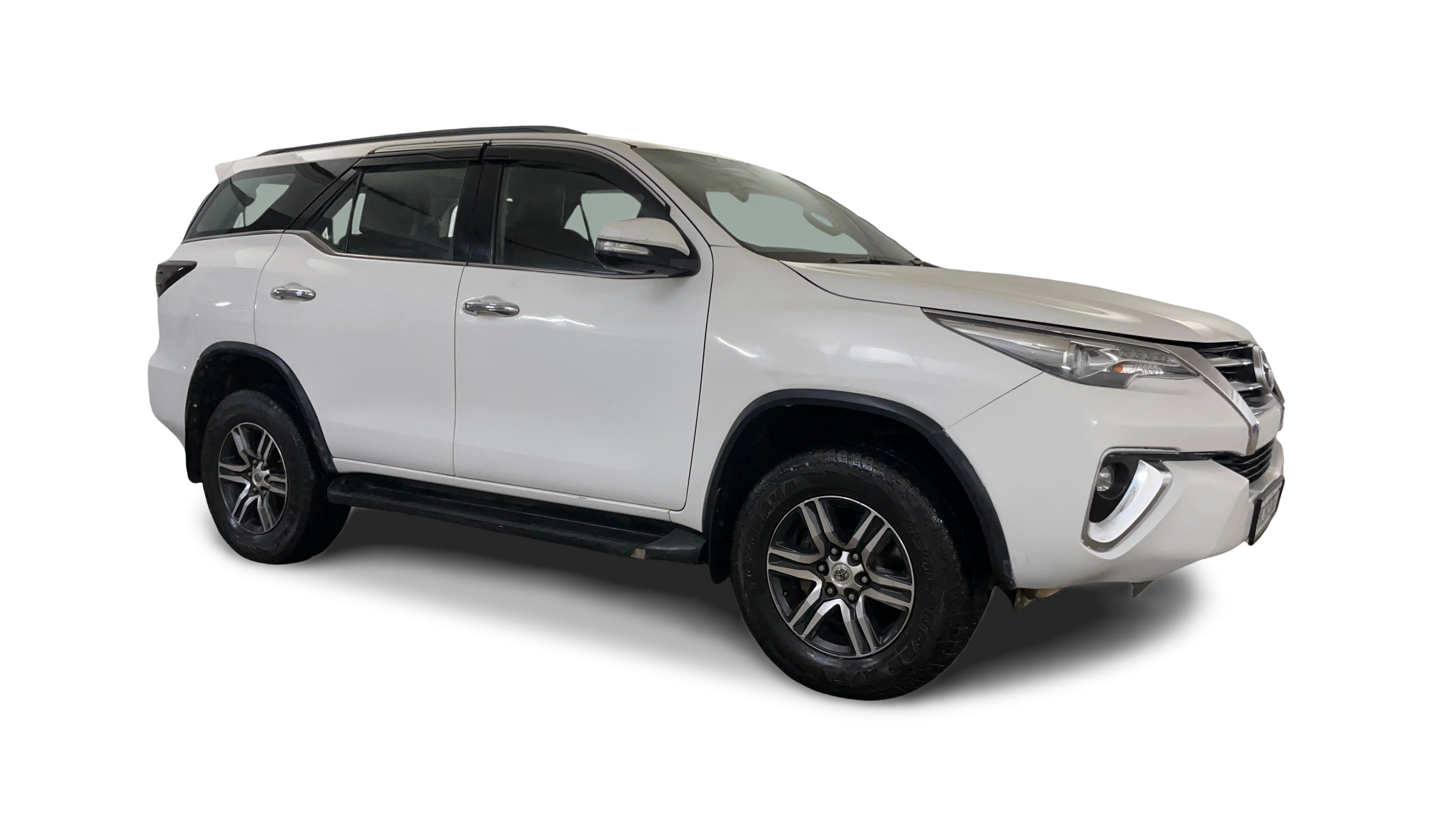 Toyota Fortuner-img