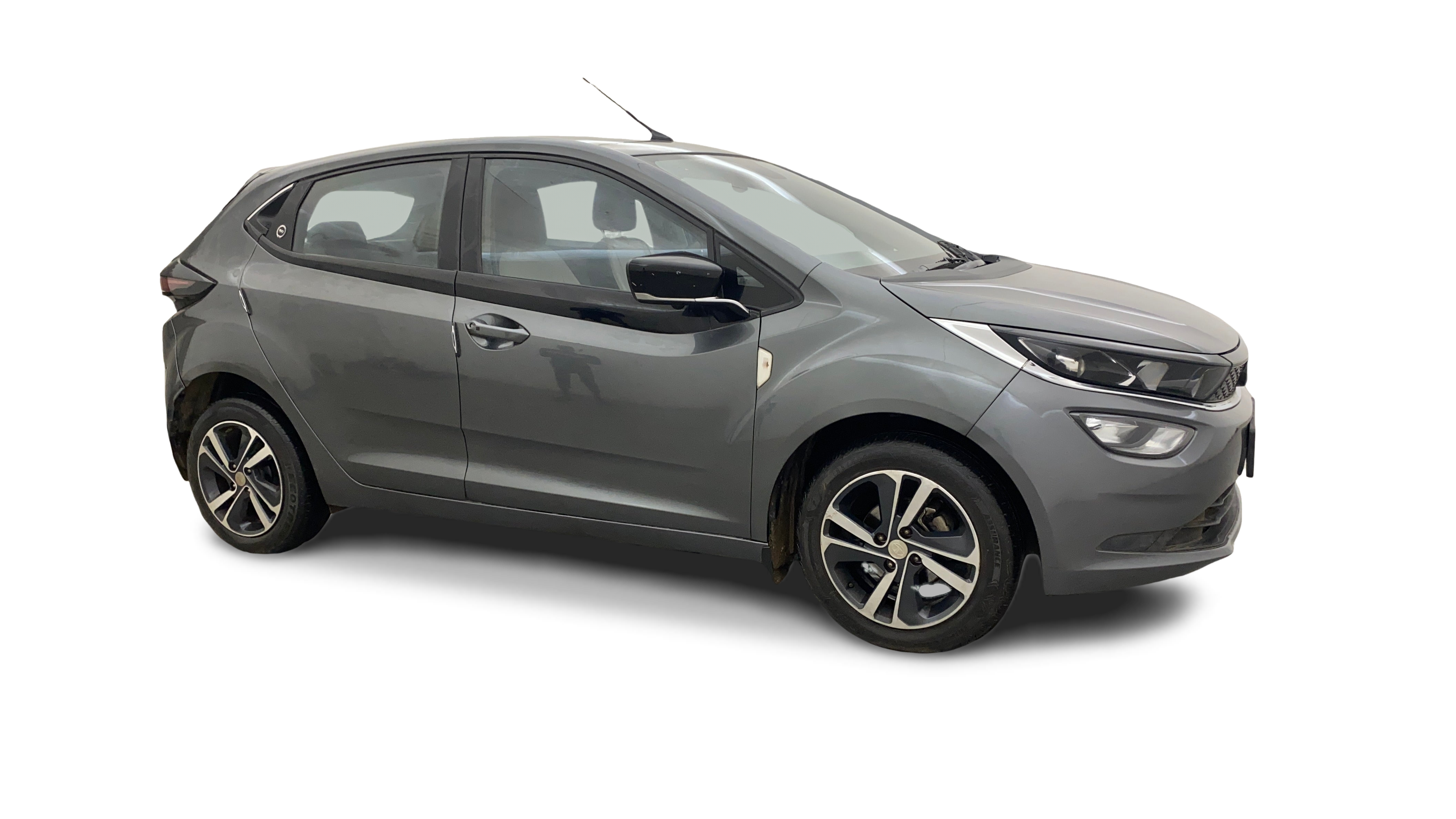 Tata ALTROZ-img