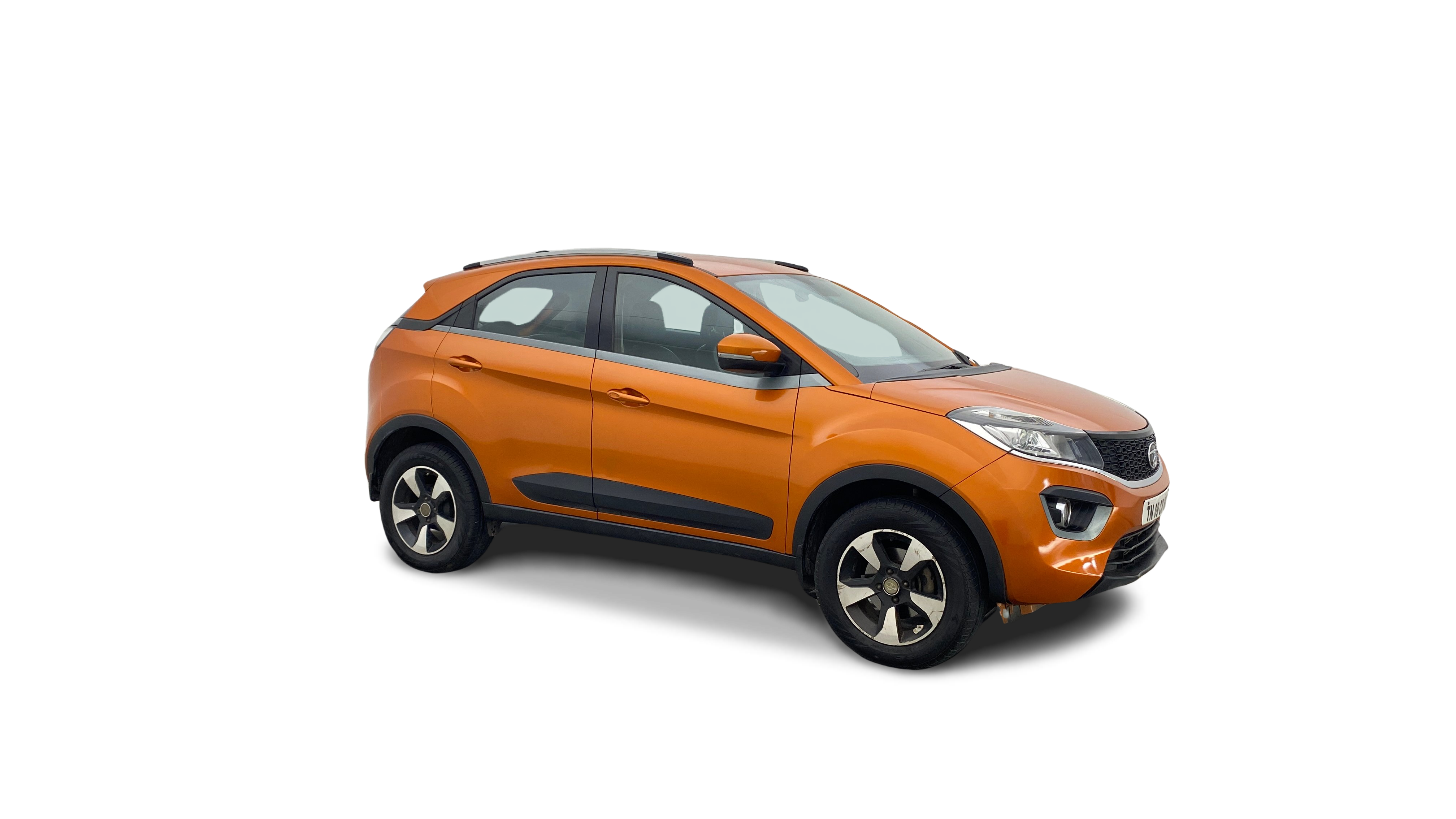 2018 Tata NEXON - SUV - Petrol - Automatic - ₹5.40 lakh