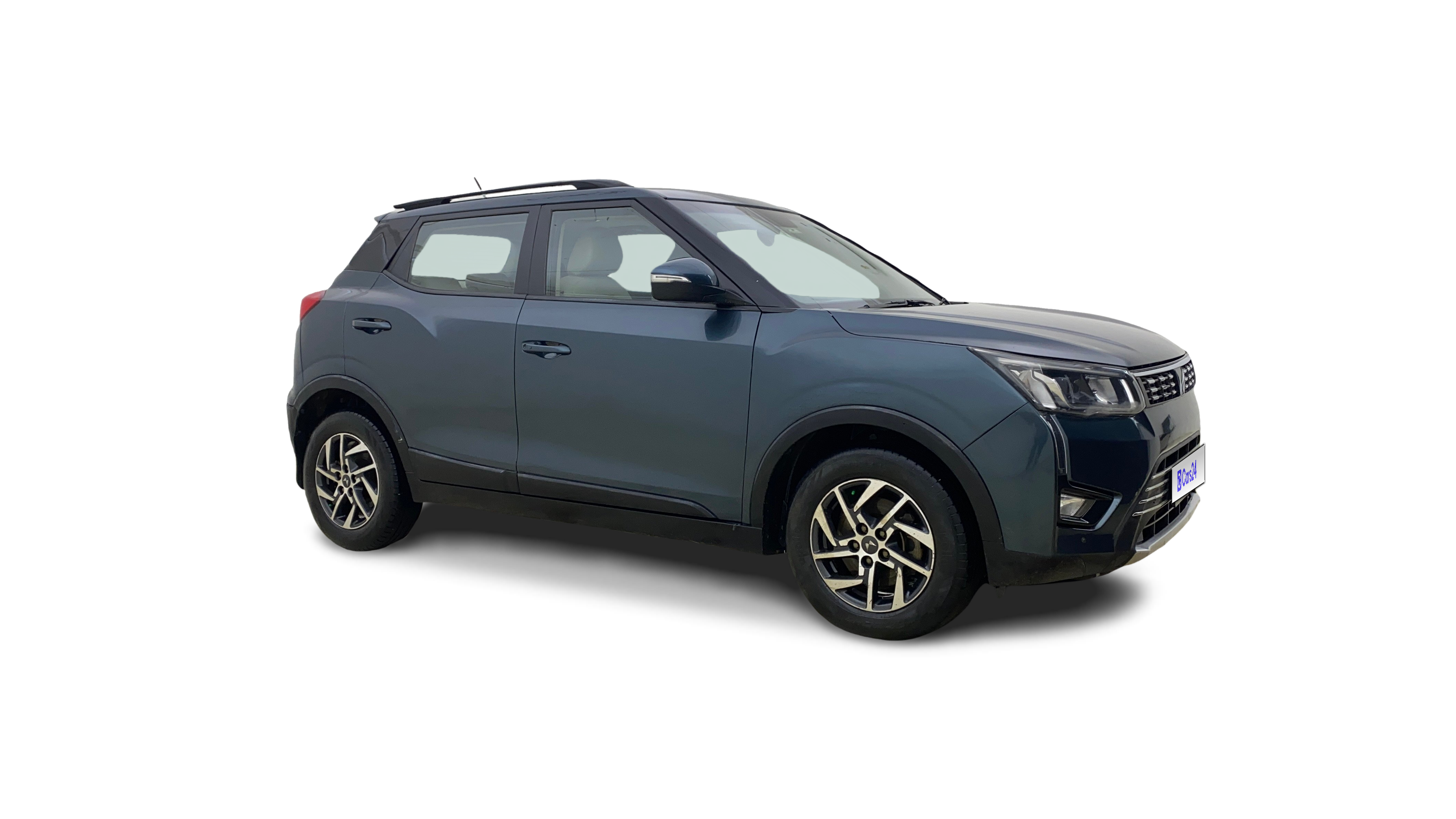 2023 Mahindra XUV300 - SUV - Diesel - Automatic - ₹9.53 lakh