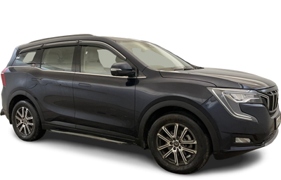 Mahindra XUV700-img