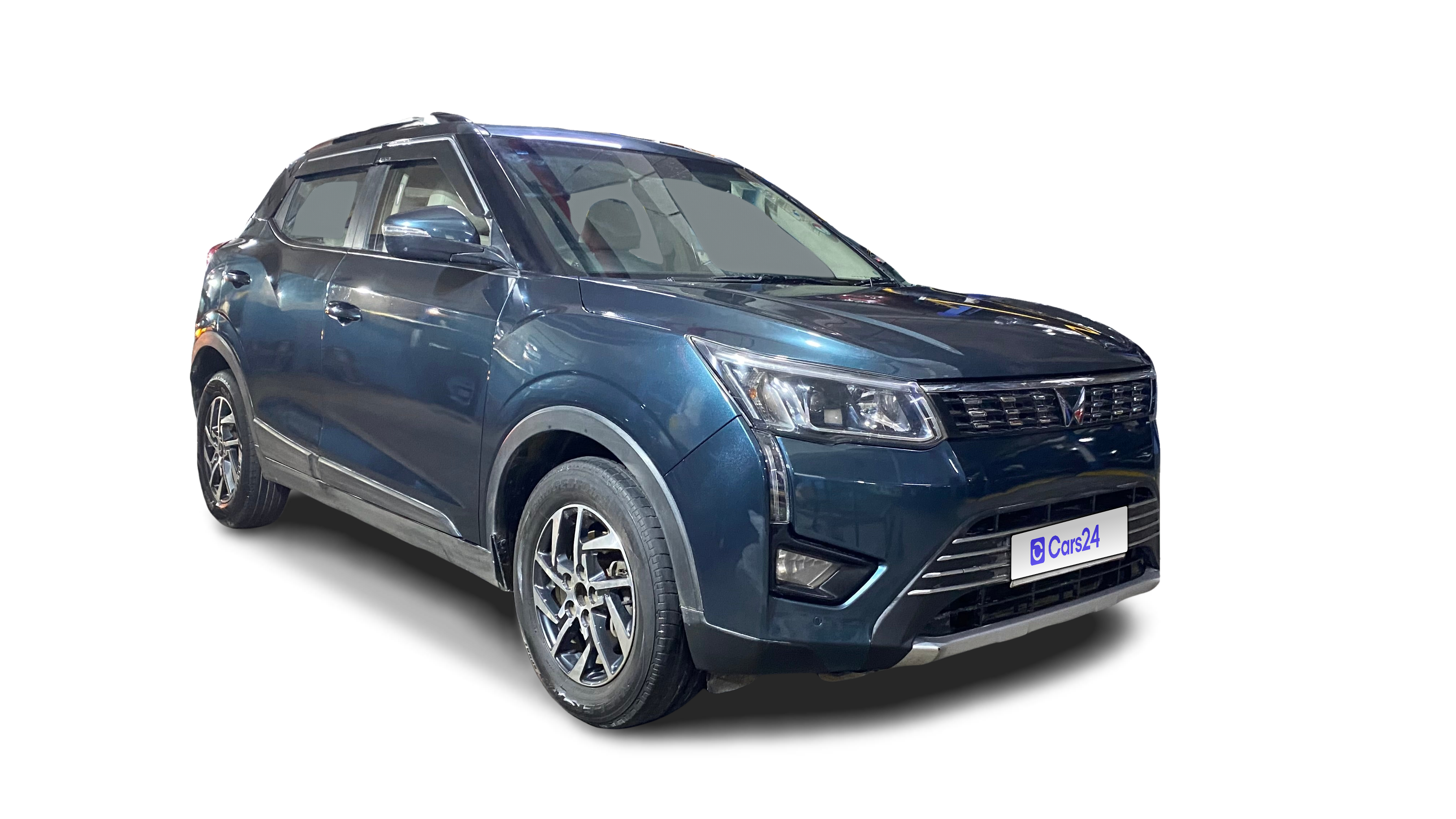 2022 Mahindra XUV300 - SUV - Diesel - Manual - ₹6.62 lakh
