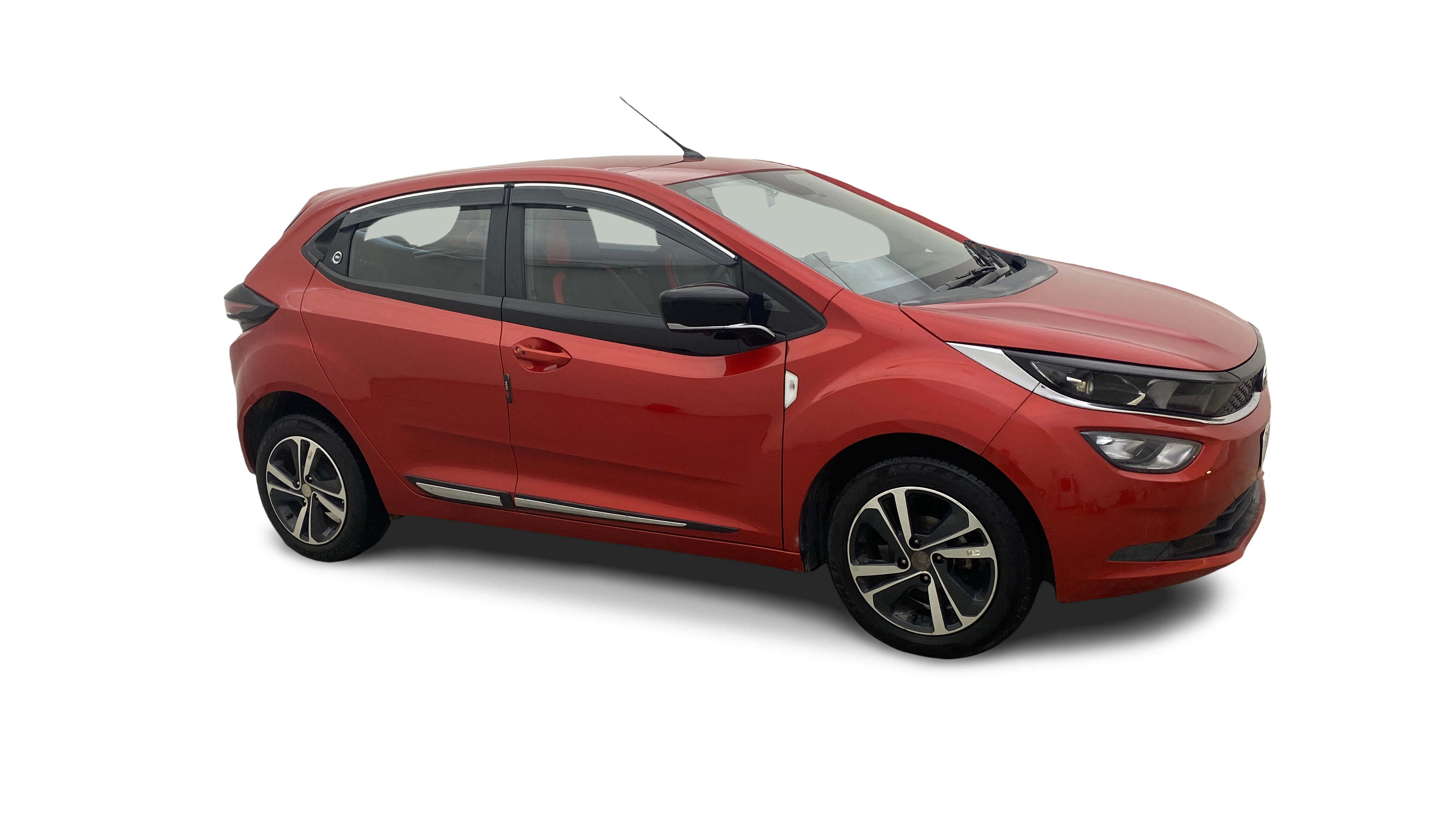 2023 Tata ALTROZ - Hatchback - Petrol - Manual - ₹7.20 lakh