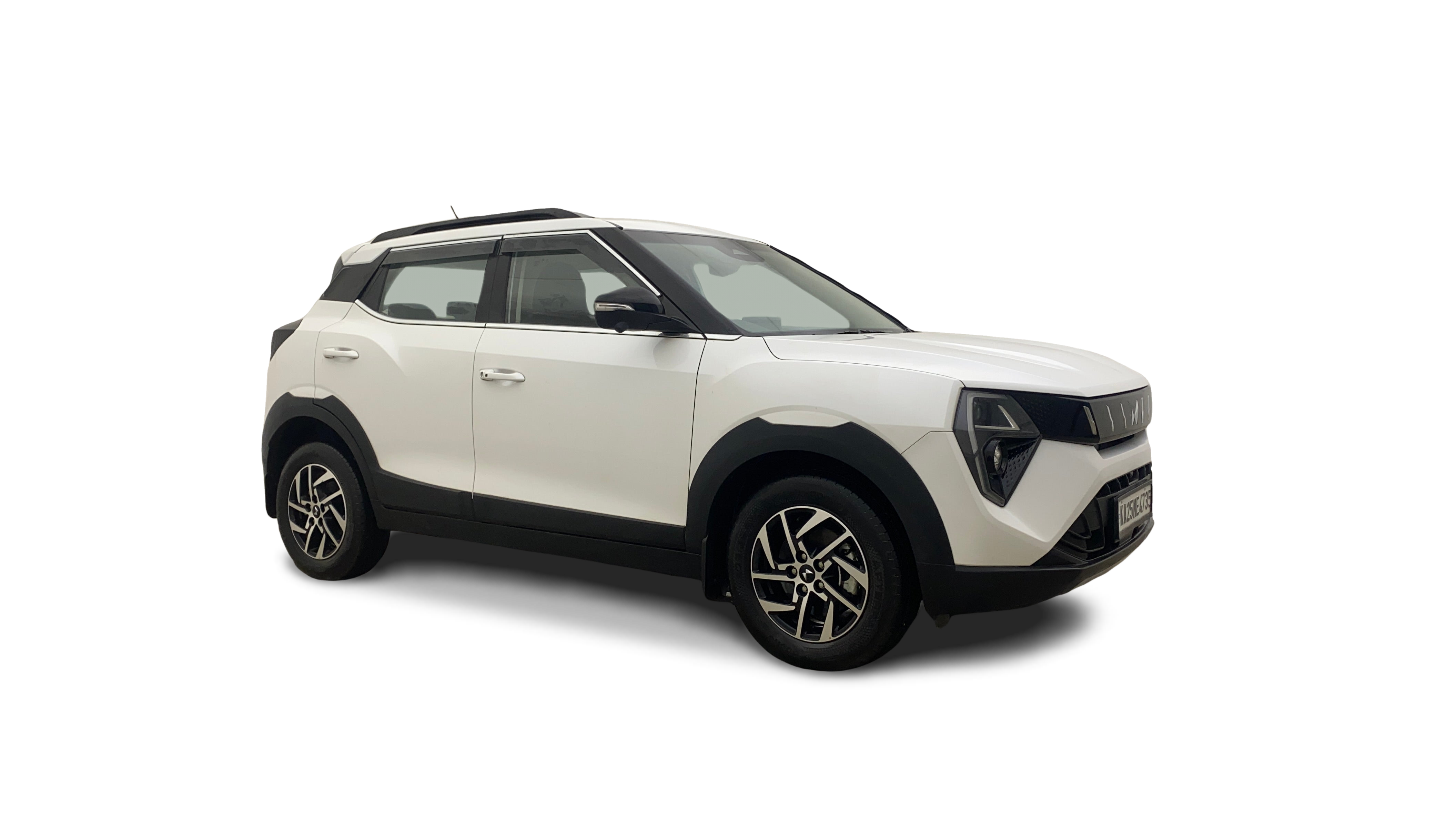 Mahindra XUV 3XO-img