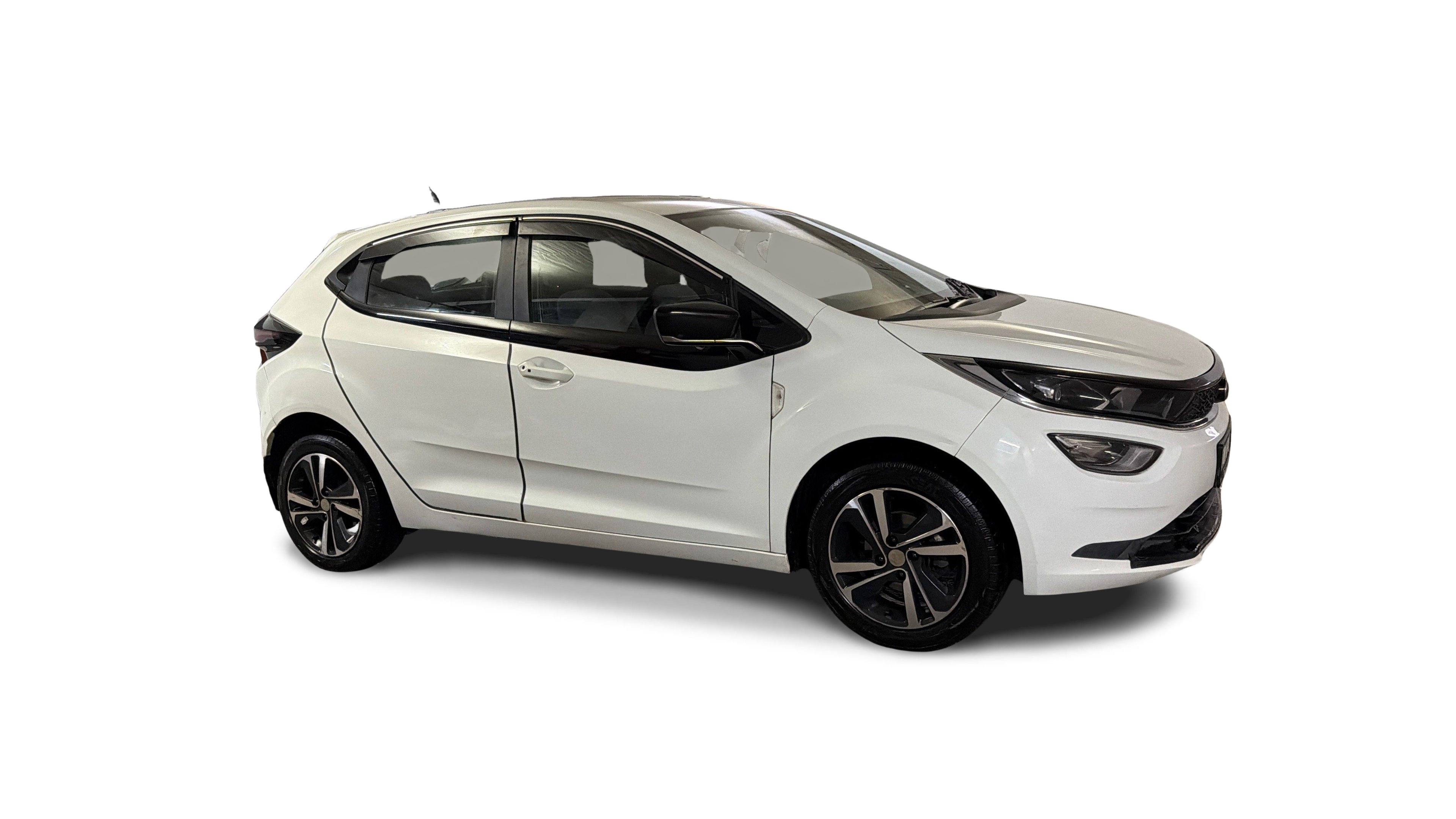 2024 Tata ALTROZ - Hatchback - CNG - Manual - ₹5.96 lakh