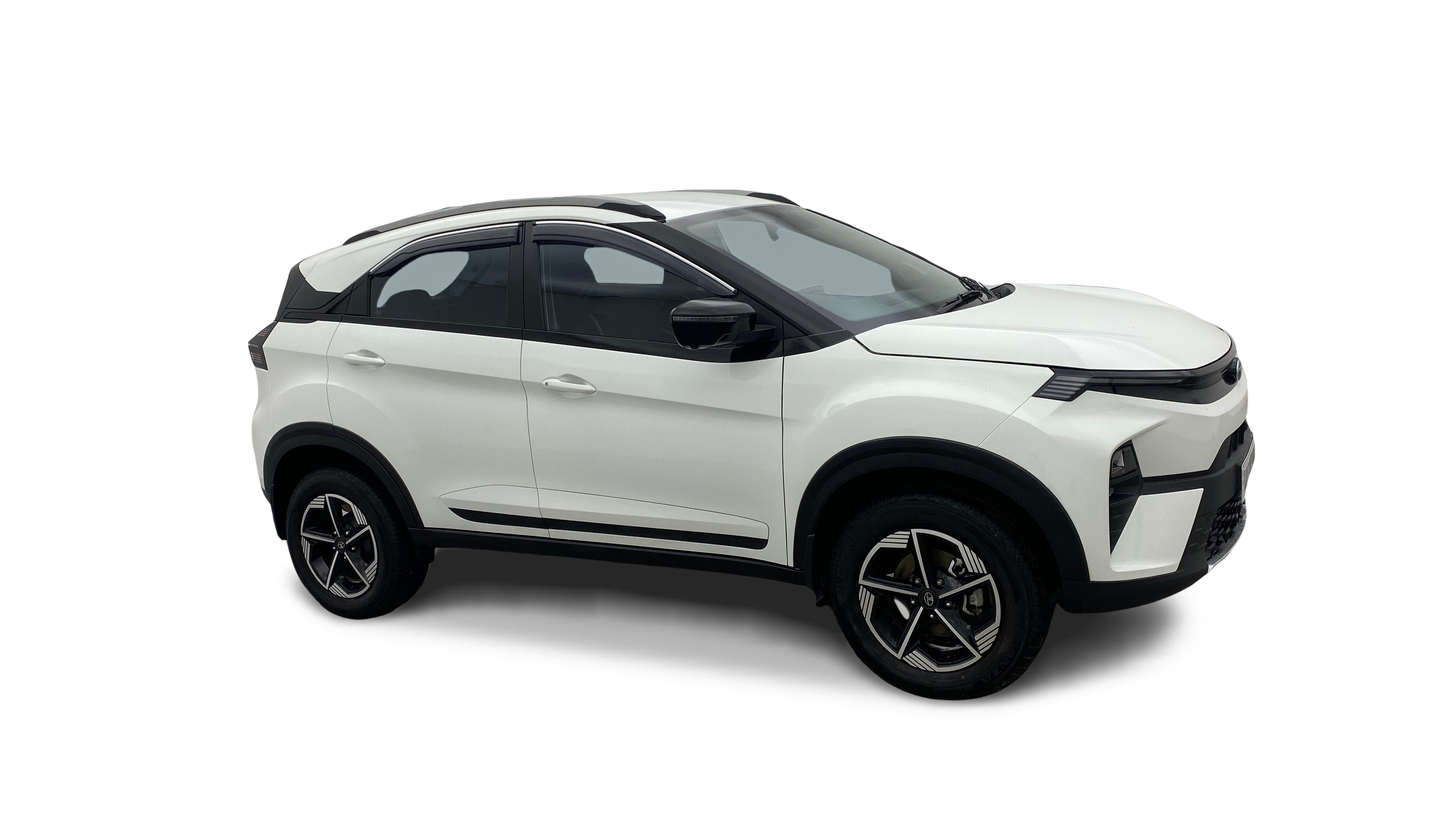 2025 Tata NEXON - SUV - Petrol - Manual - ₹9.96 lakh