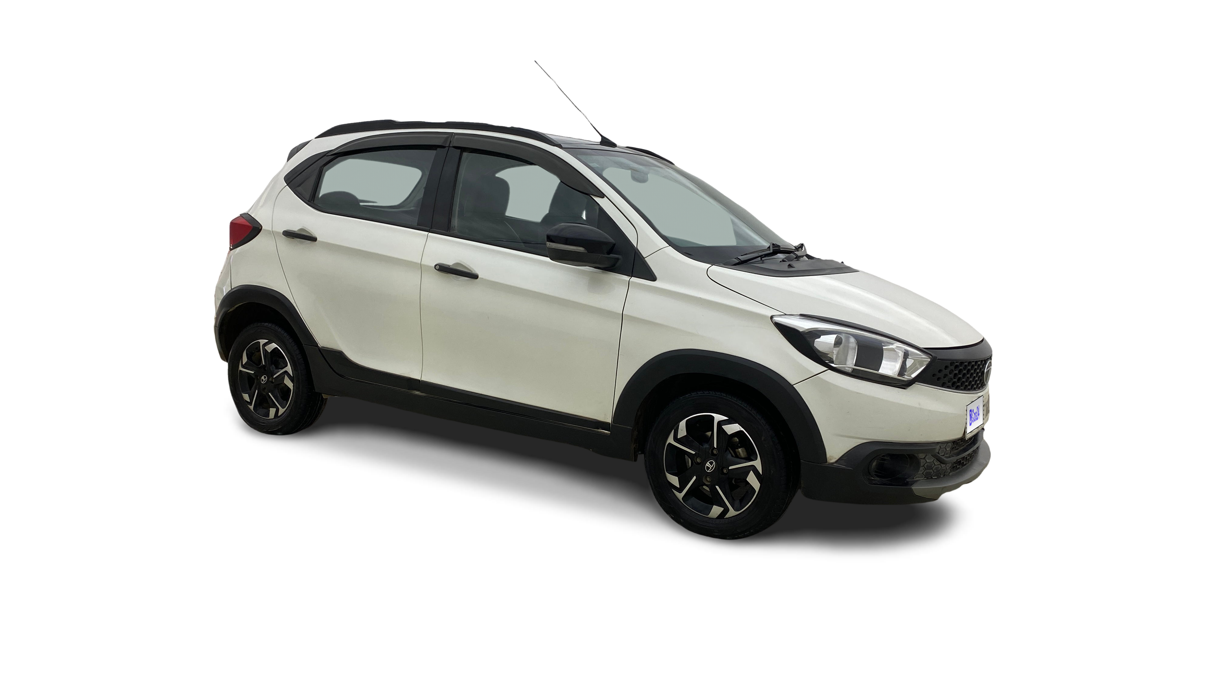 2018 Tata TIAGO NRG - Hatchback - Petrol - Manual - ₹3.15 lakh