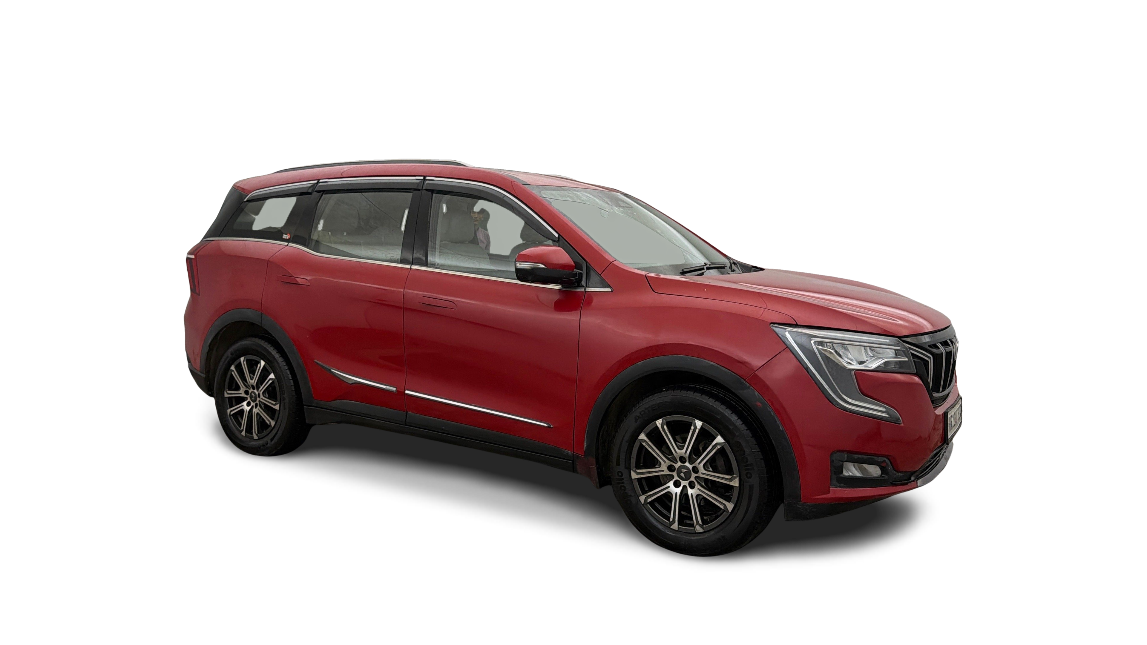 2021 Mahindra XUV700 - SUV - Petrol - Automatic - ₹11.28 lakh
