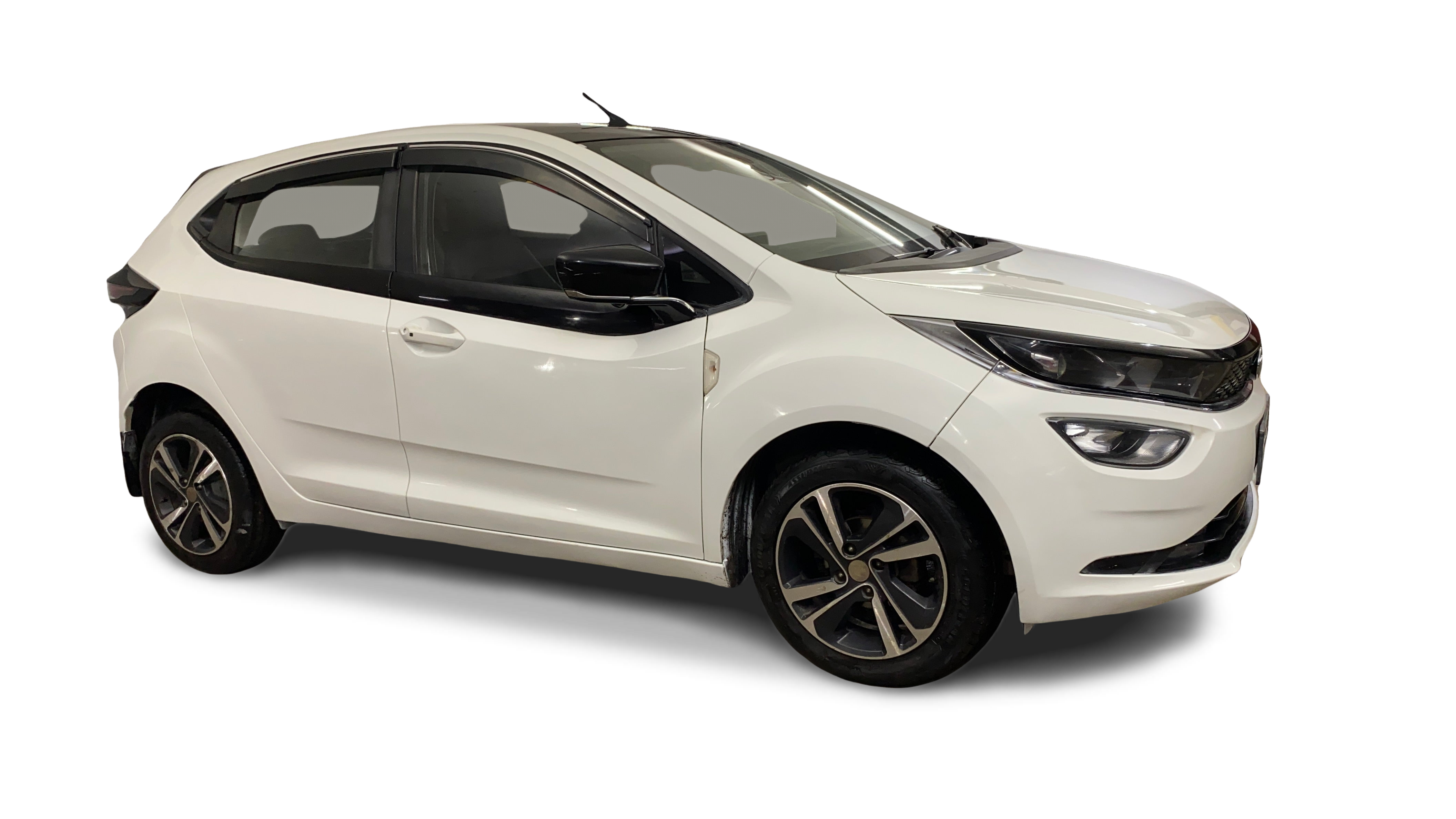 Tata ALTROZ-img
