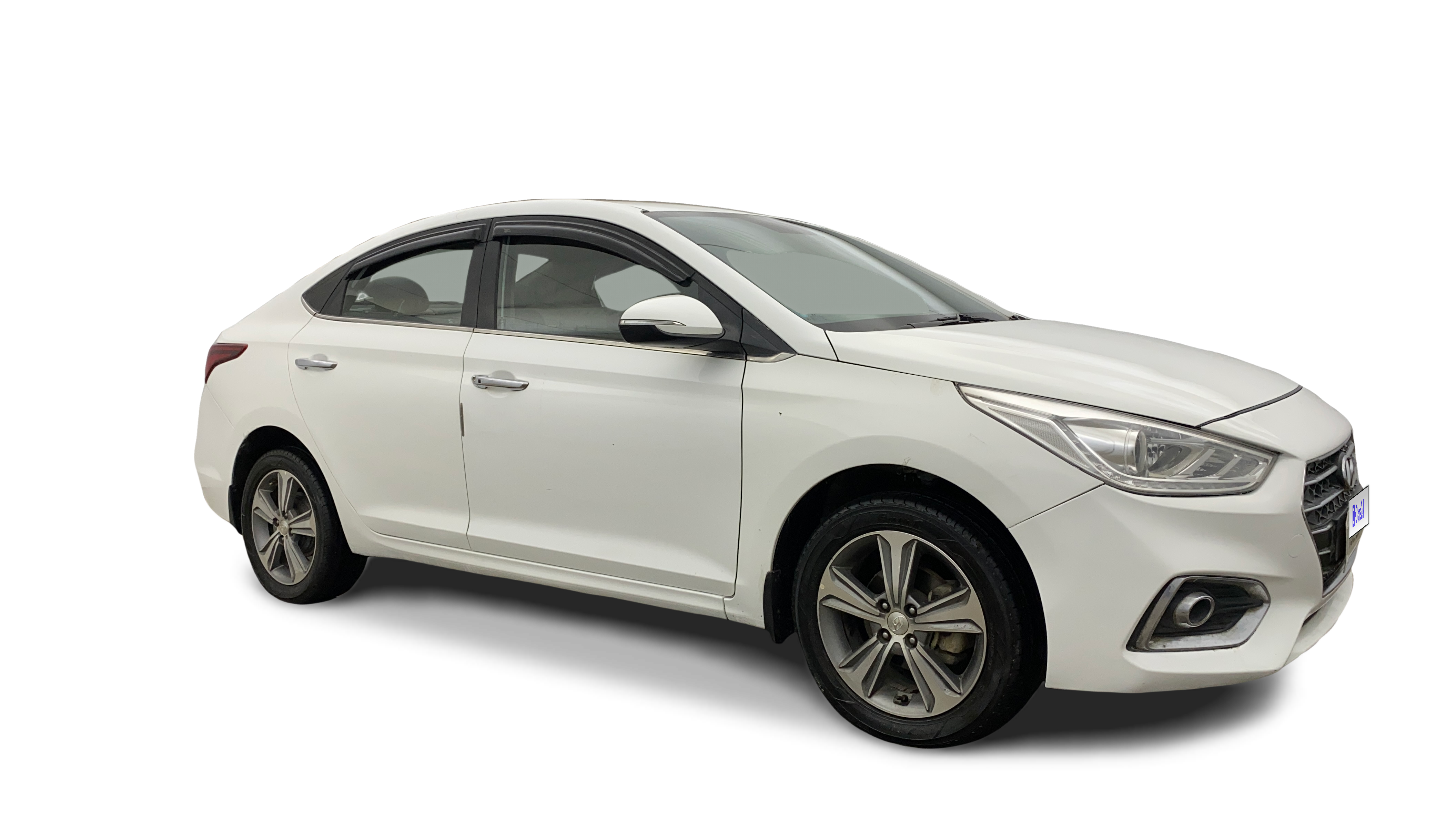 2019 Hyundai Verna - Sedan - Petrol - Automatic - ₹6.69 lakh