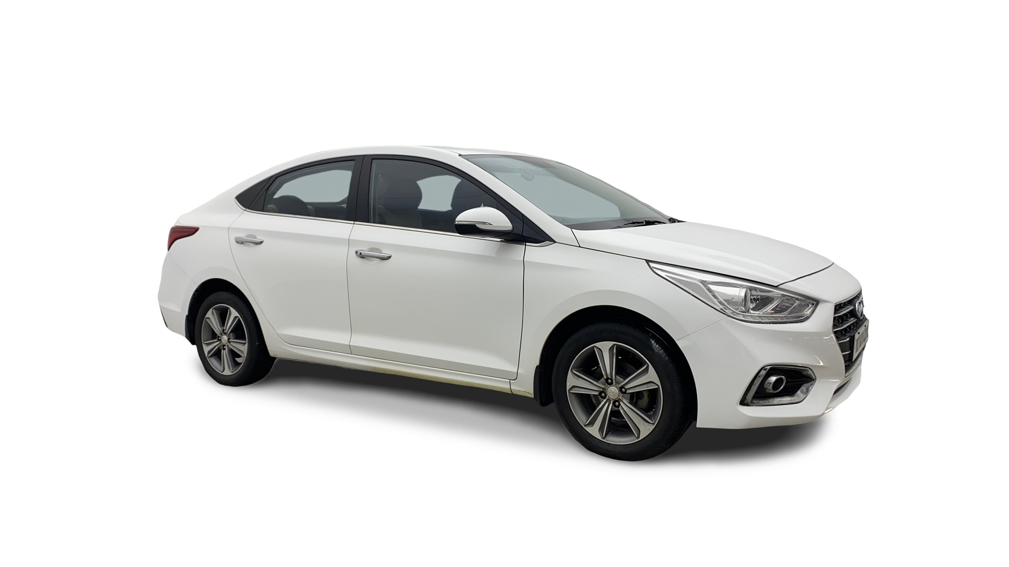 Hyundai Verna-img