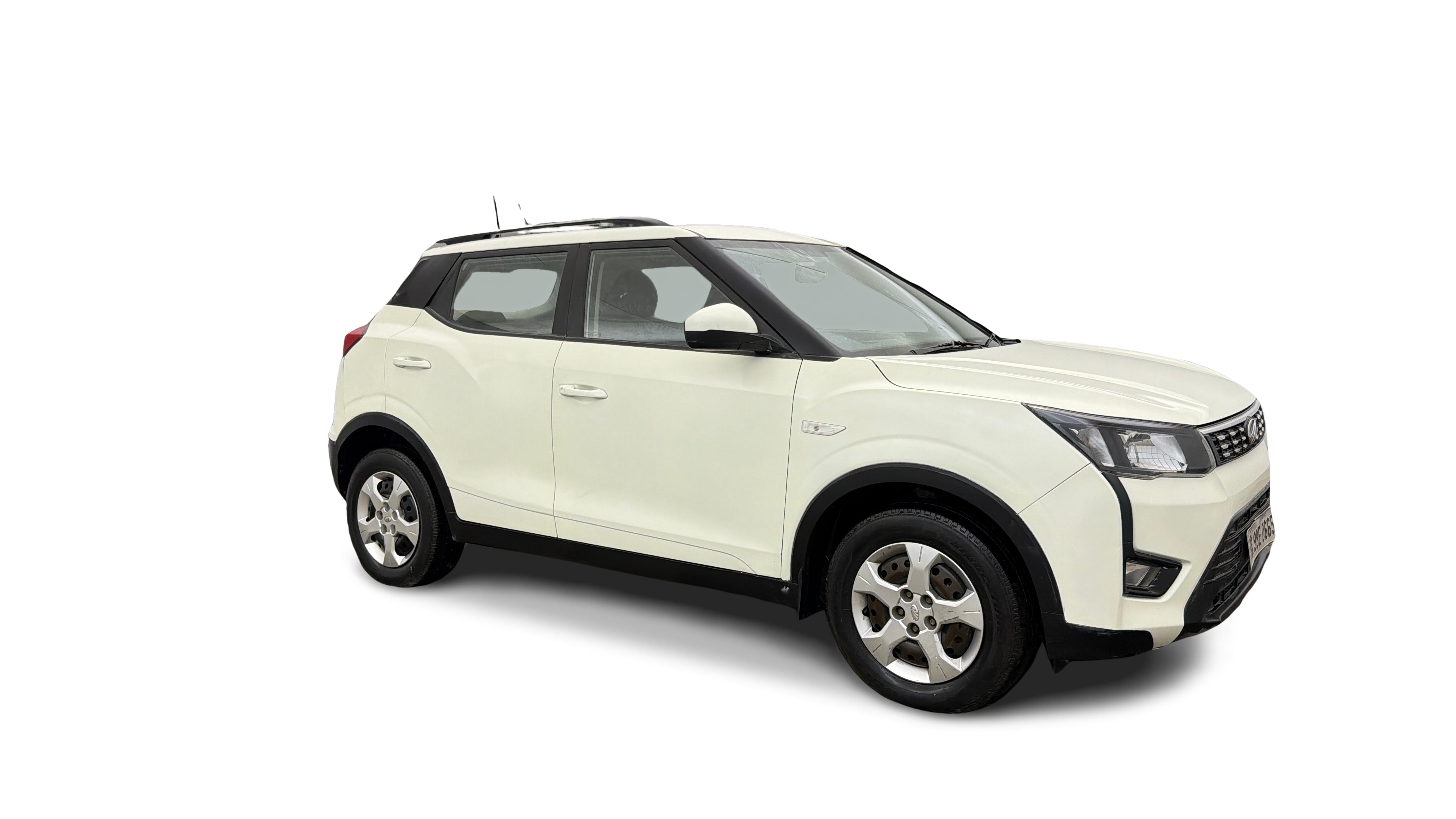 2022 Mahindra XUV300 - SUV - Petrol - Automatic - ₹5.97 lakh
