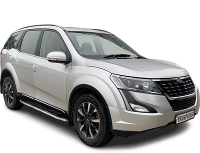 Mahindra XUV500-img