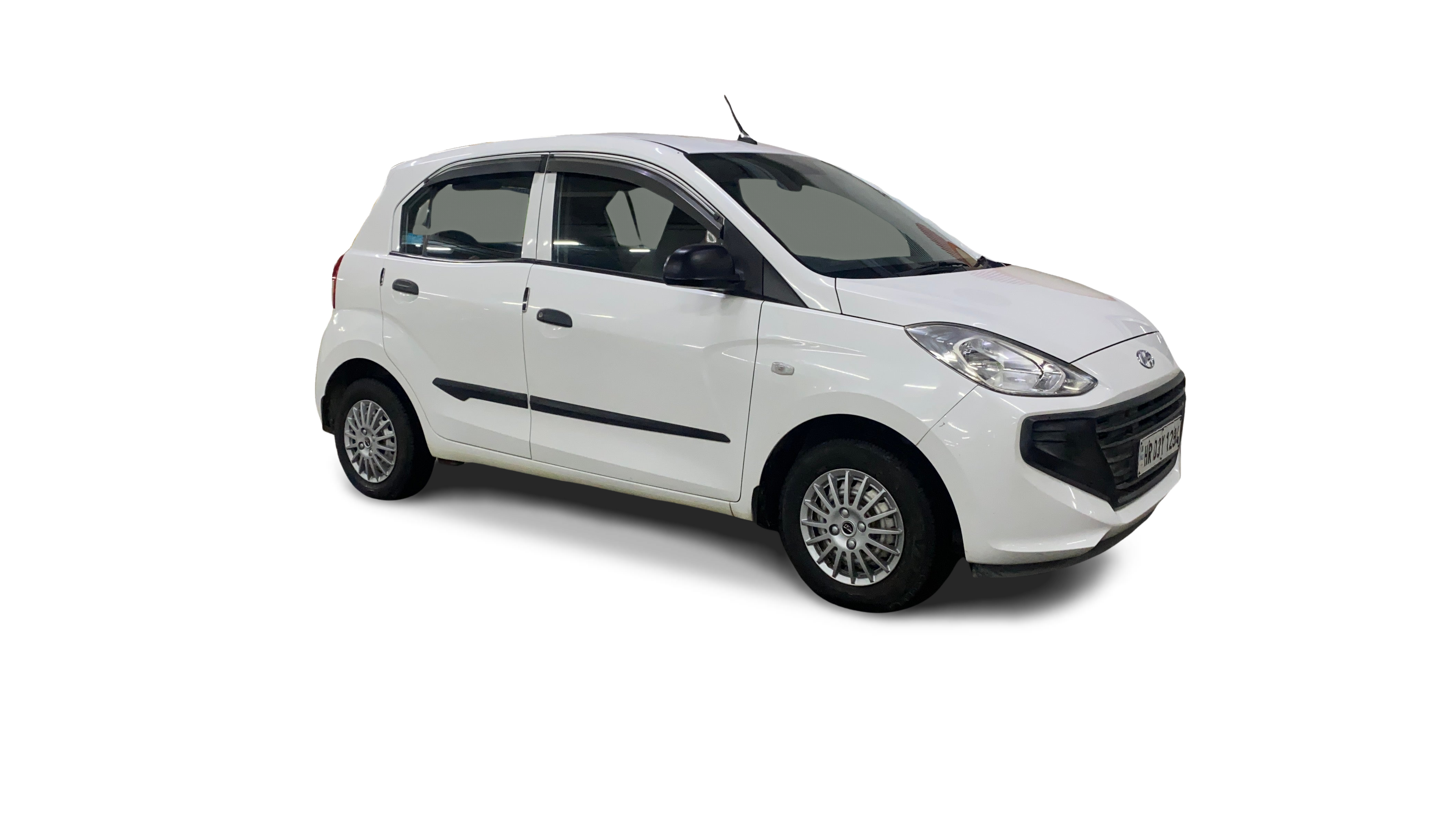 Hyundai NEW SANTRO-img