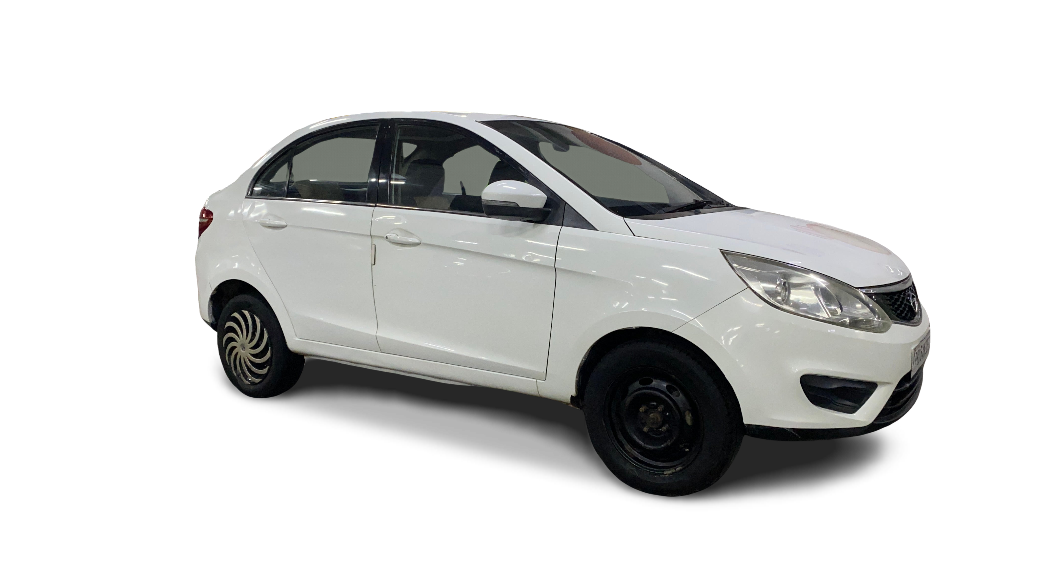 Tata Zest-img