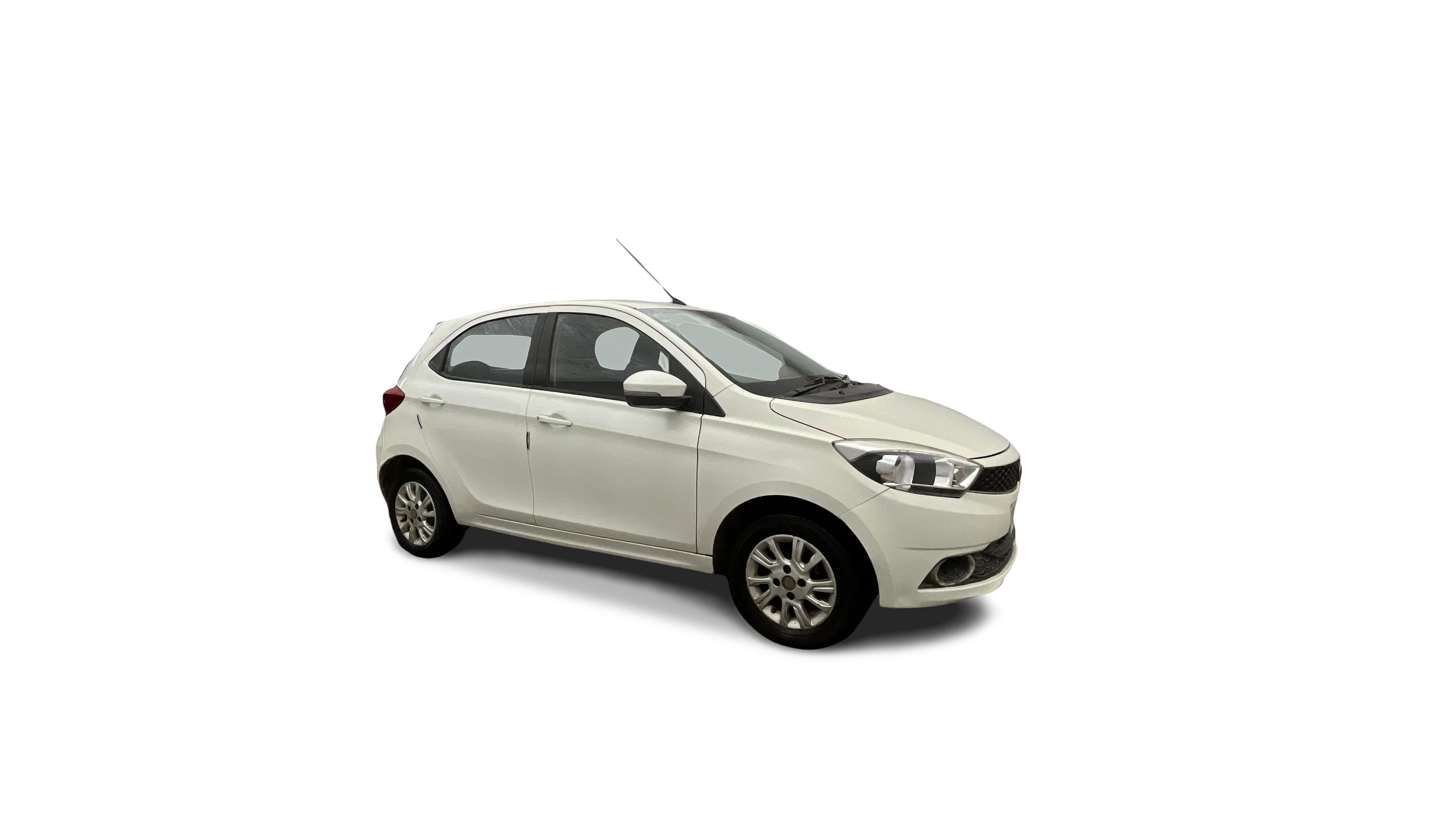 2017 Tata Tiago - Hatchback - Petrol - Manual - ₹2.88 lakh