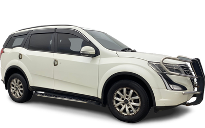 Mahindra XUV500-img