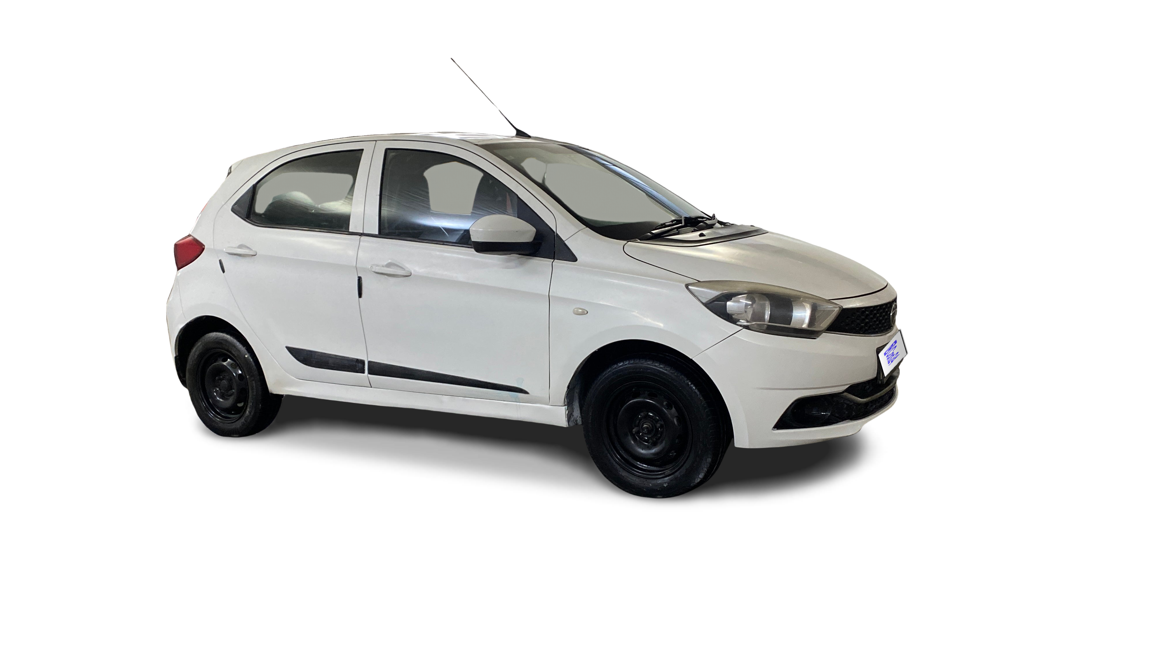 2018 Tata Tiago - Hatchback - Petrol - Manual - ₹2.96 lakh