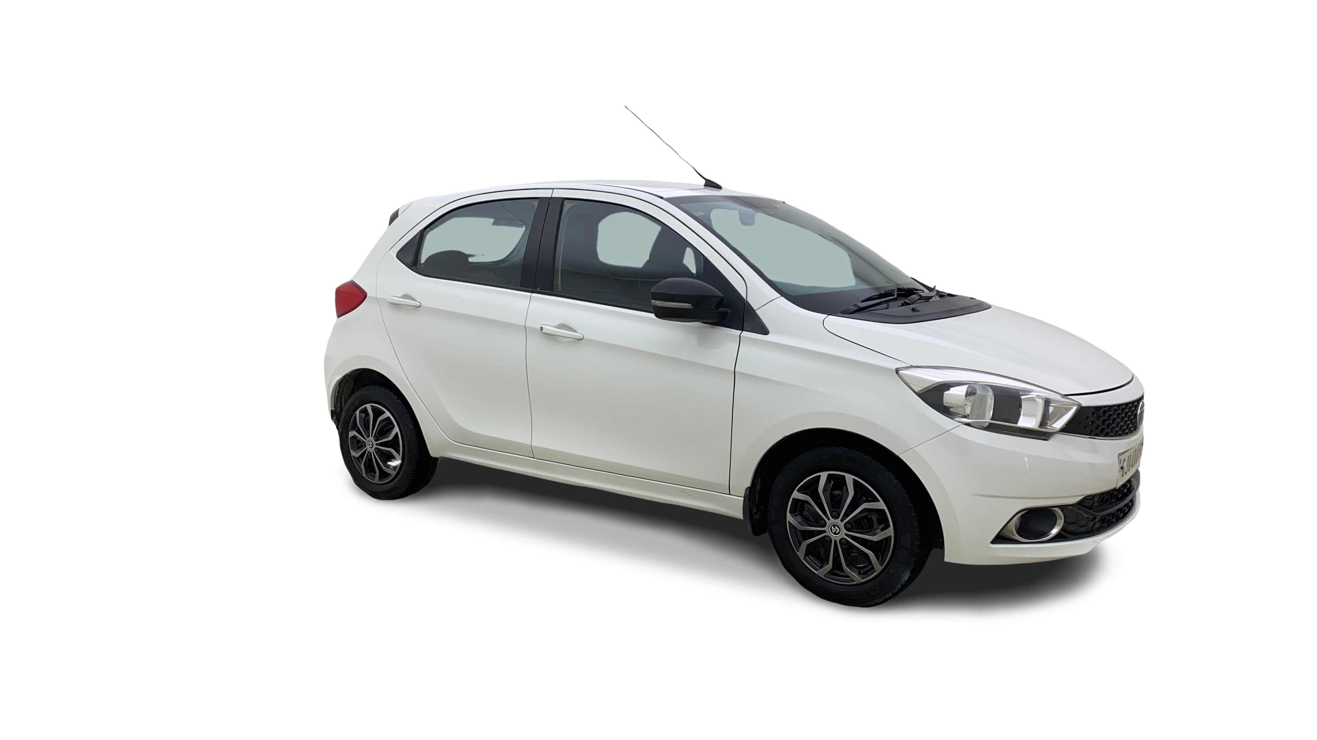 Tata Tiago-img