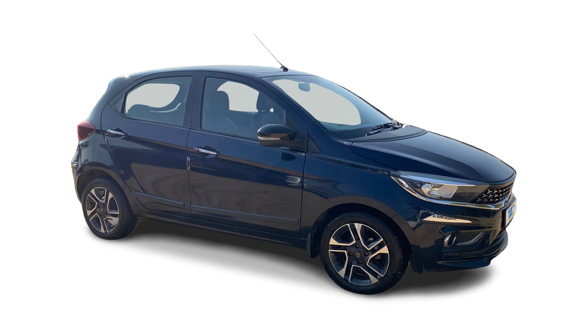 Tata Tiago-img