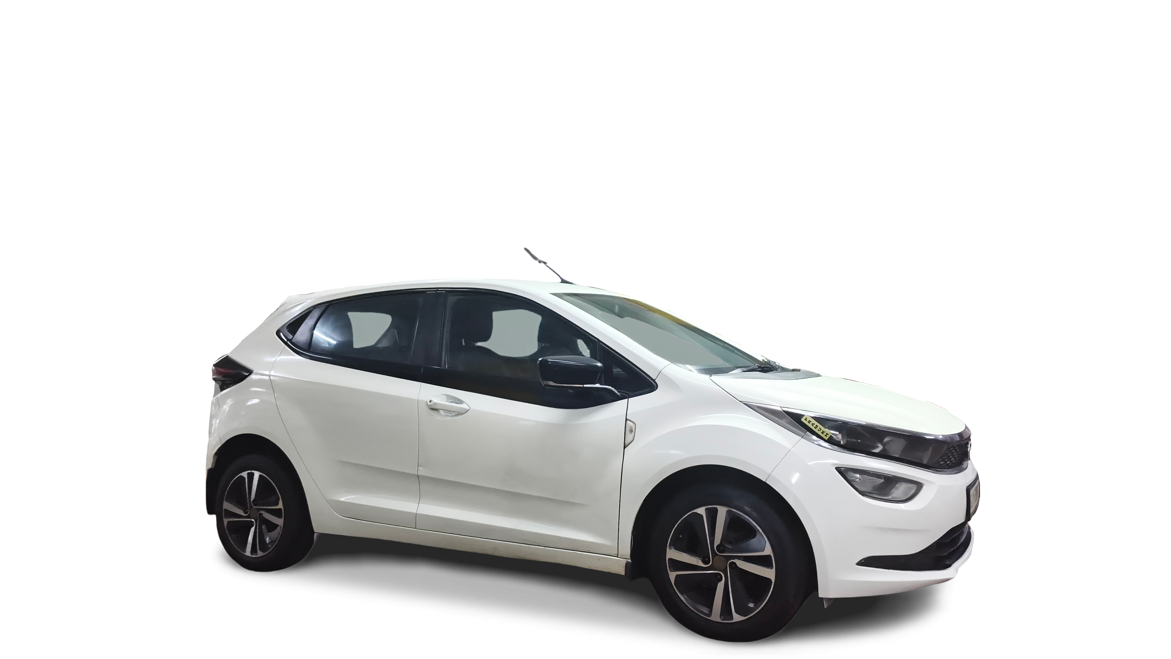 2022 Tata ALTROZ - Hatchback - Petrol - Manual - ₹5.83 lakh