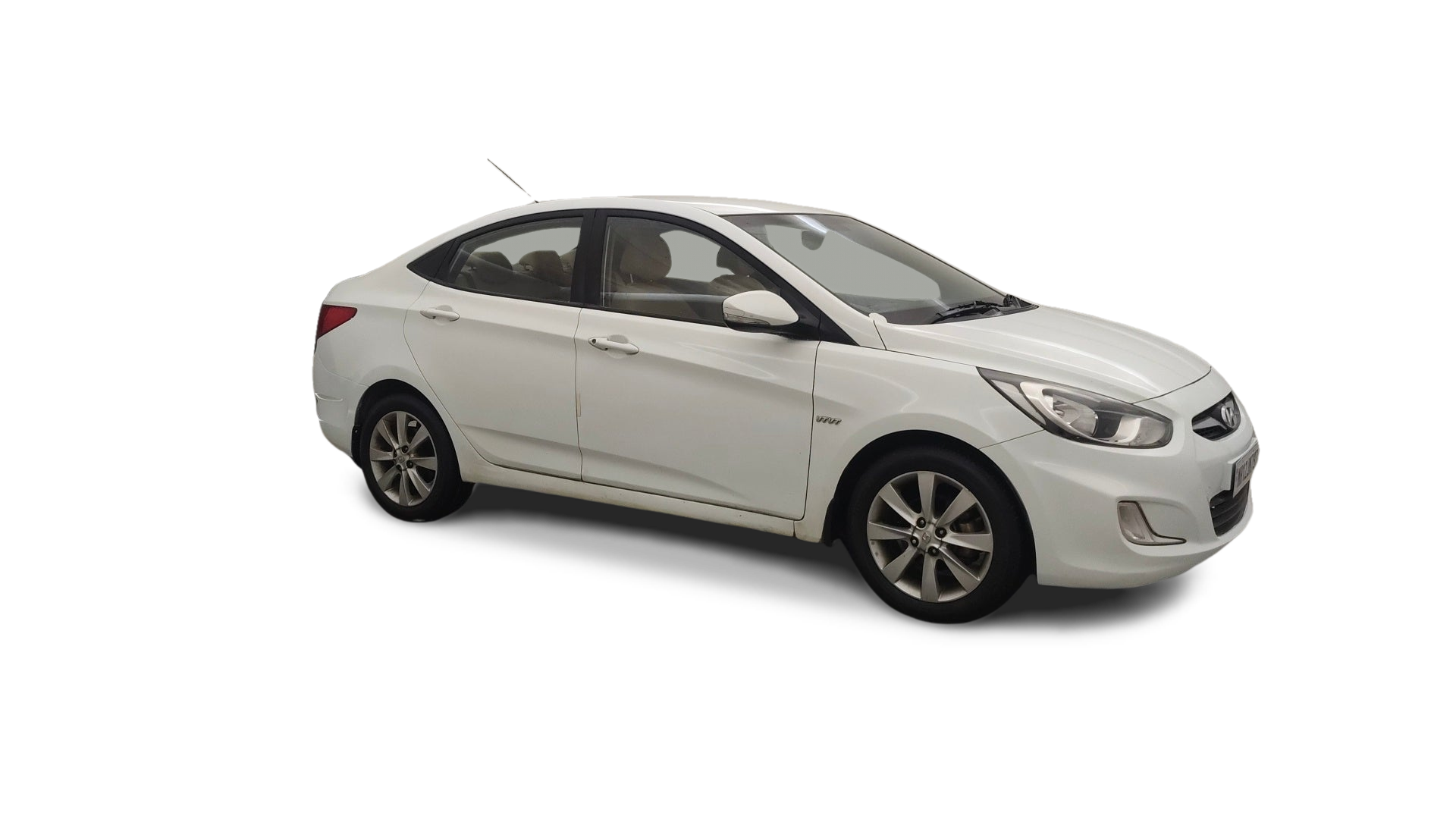 Hyundai Verna-img