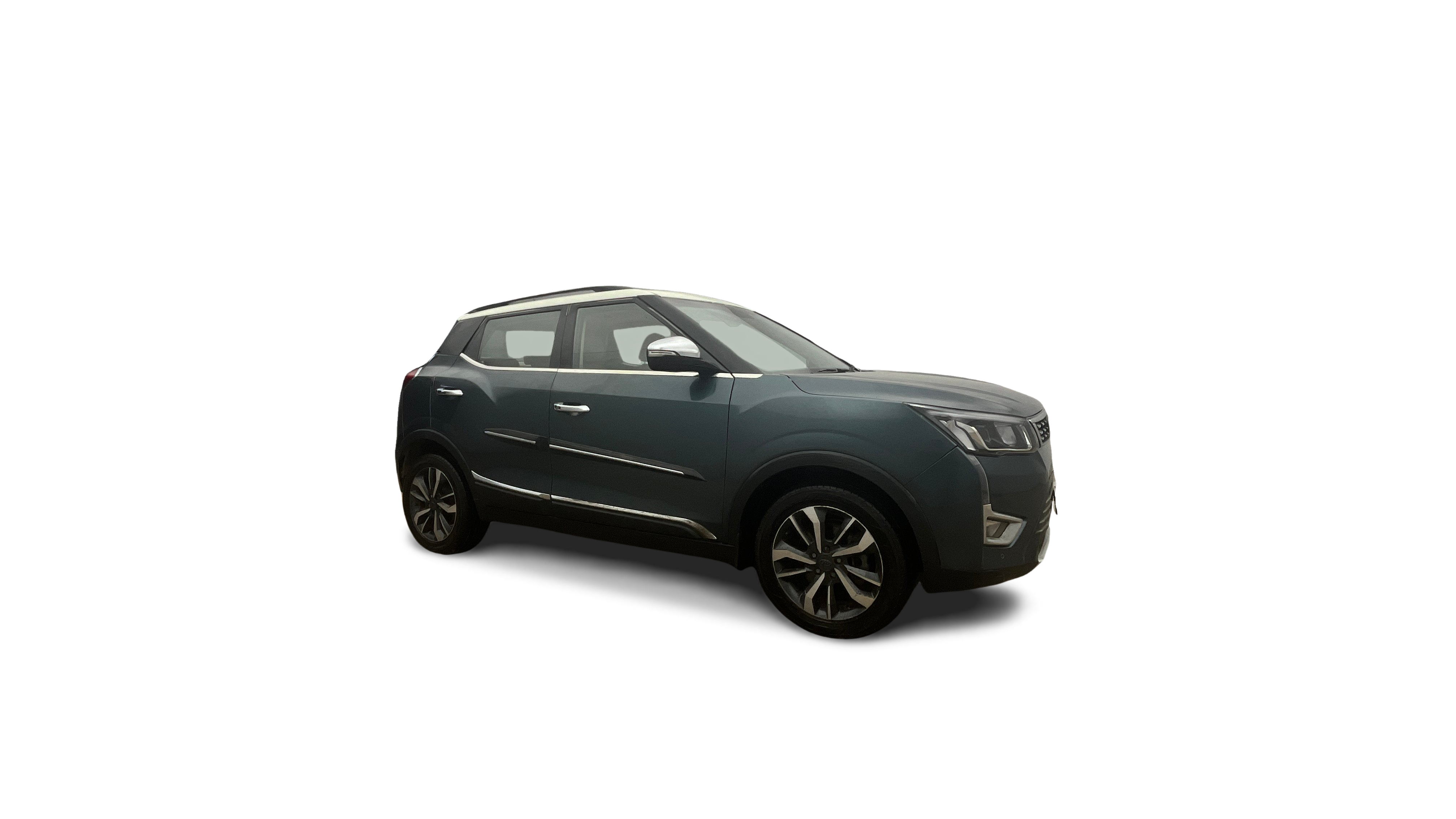2021 Mahindra XUV300 - SUV - Petrol - Manual - ₹7.00 lakh