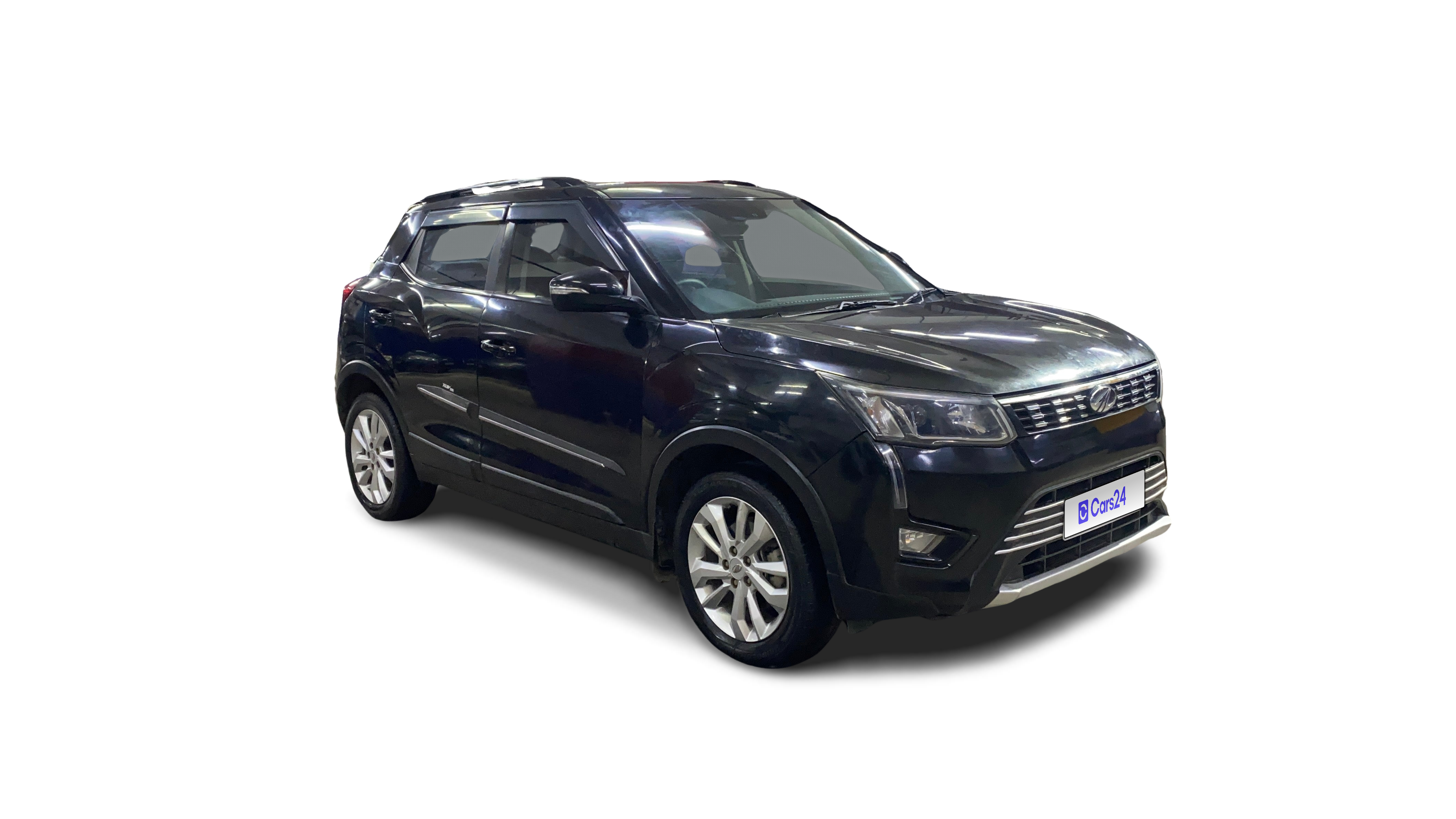 2019 Mahindra XUV300 - SUV - Diesel - Manual - ₹5.37 lakh