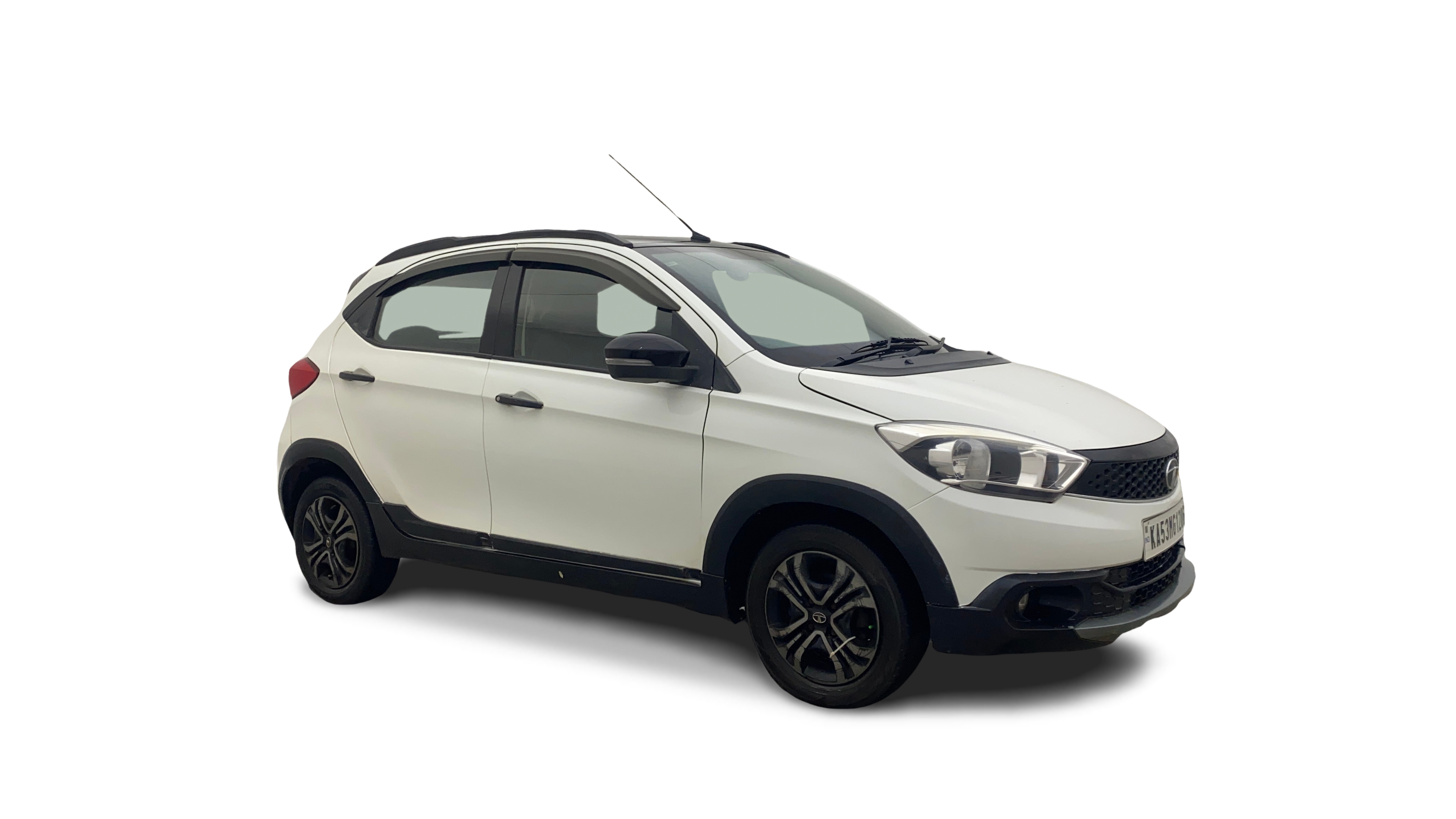 Tata TIAGO NRG-img
