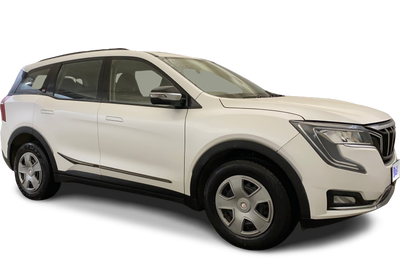 2022 Mahindra XUV700 - SUV - Petrol - Manual - ₹10.75 lakh