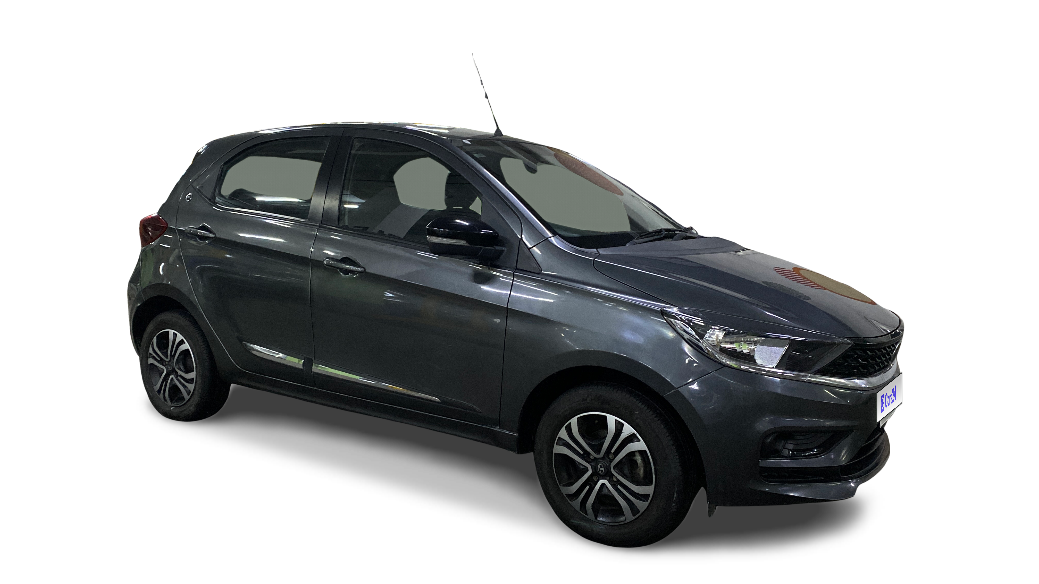 2024 Tata Tiago - Hatchback - Petrol - Automatic - ₹5.05 lakh