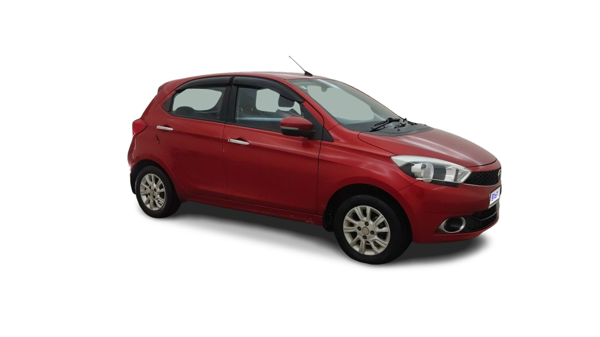 2016 Tata Tiago - Hatchback - Petrol - Manual - ₹2.77 lakh