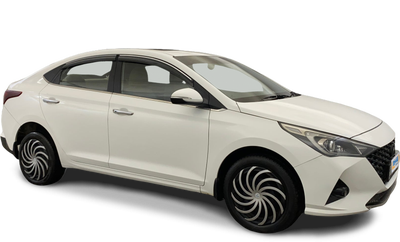 Hyundai Verna-img