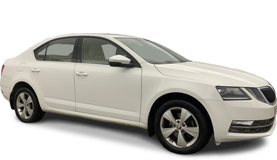 2019 Skoda Octavia - Sedan - Petrol - Manual - ₹8.14 lakh