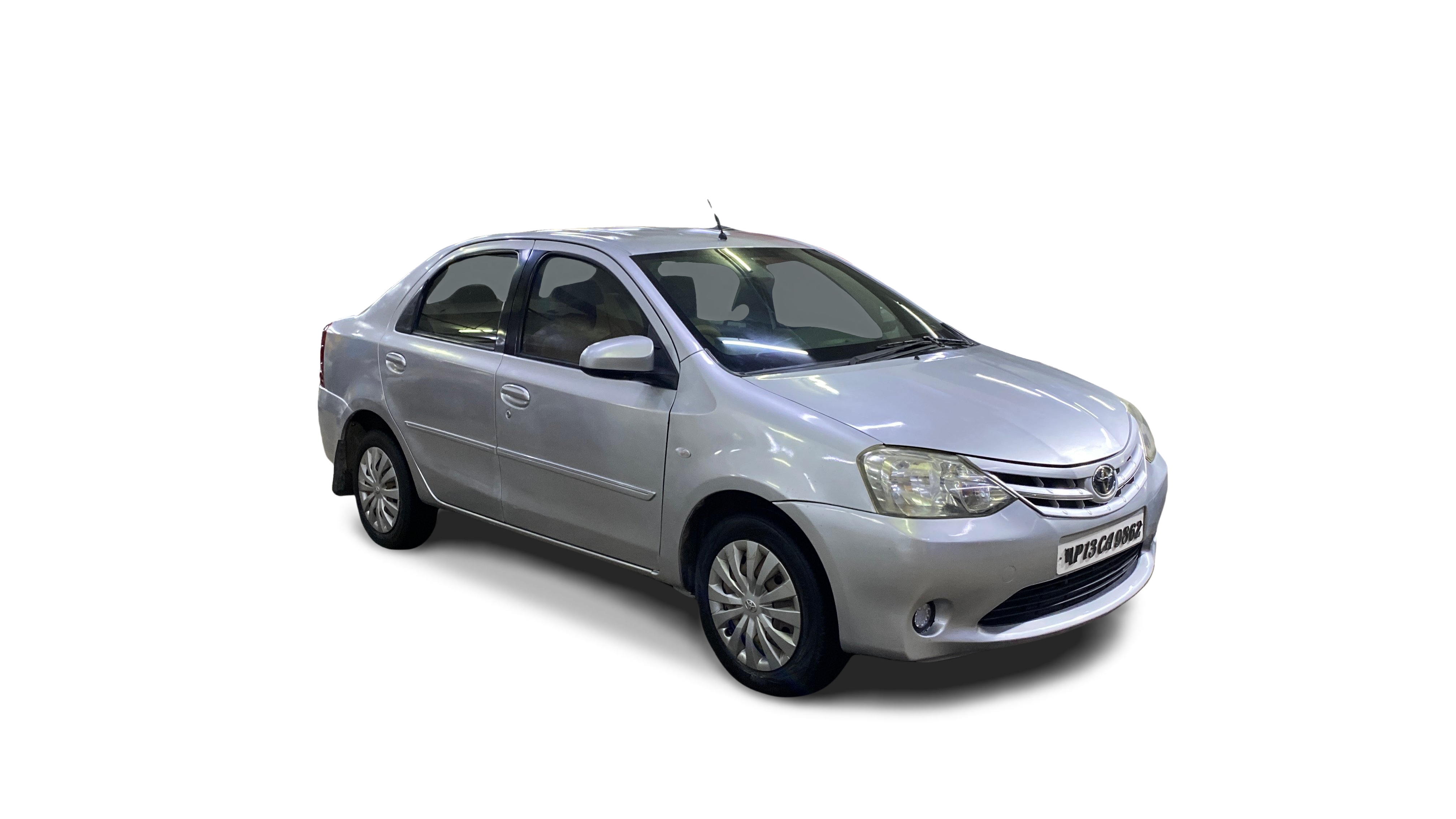 2013 Toyota Etios Liva - Hatchback - Petrol - Manual - ₹2.83 lakh