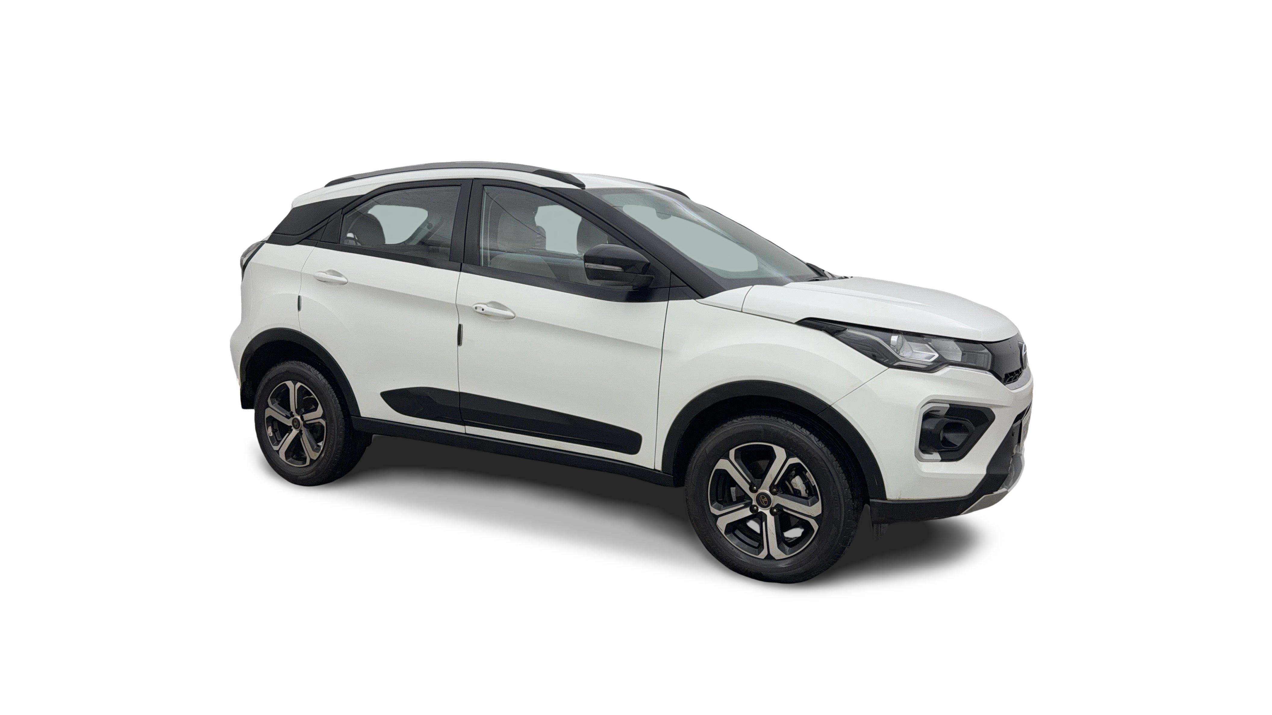 2022 Tata NEXON - SUV - Diesel - Automatic - ₹9.37 lakh