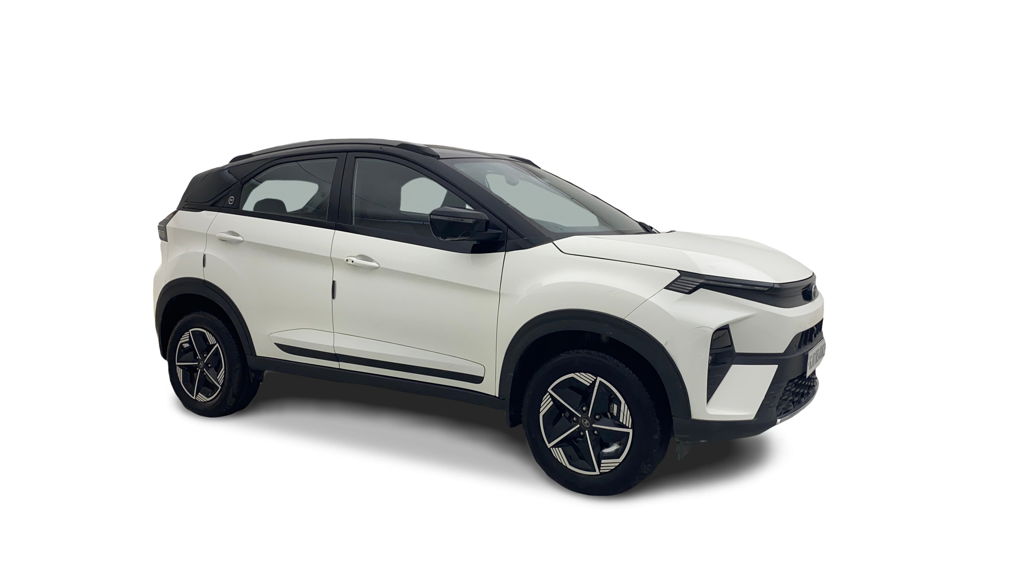 Tata NEXON-img