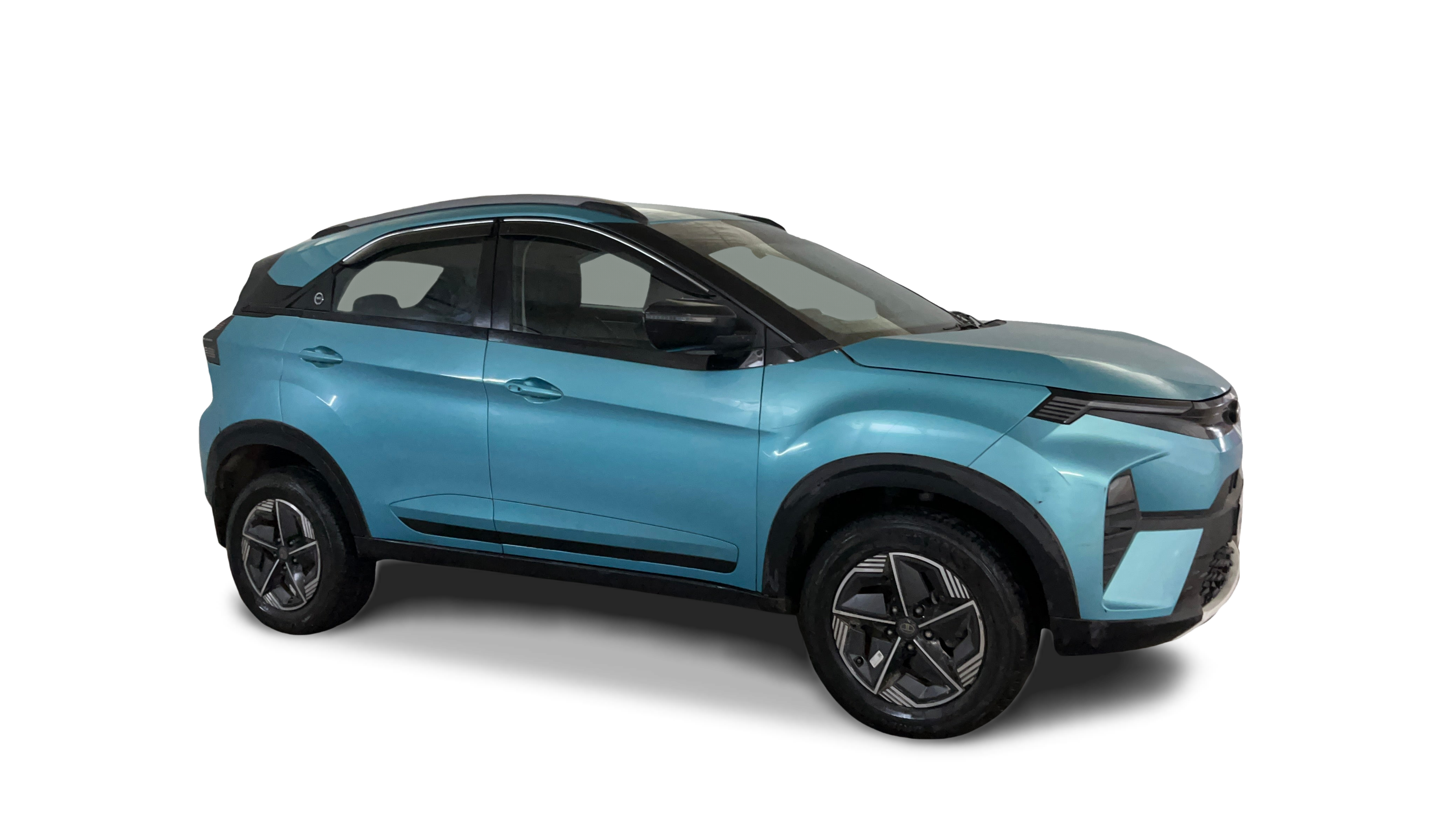 Tata NEXON-img