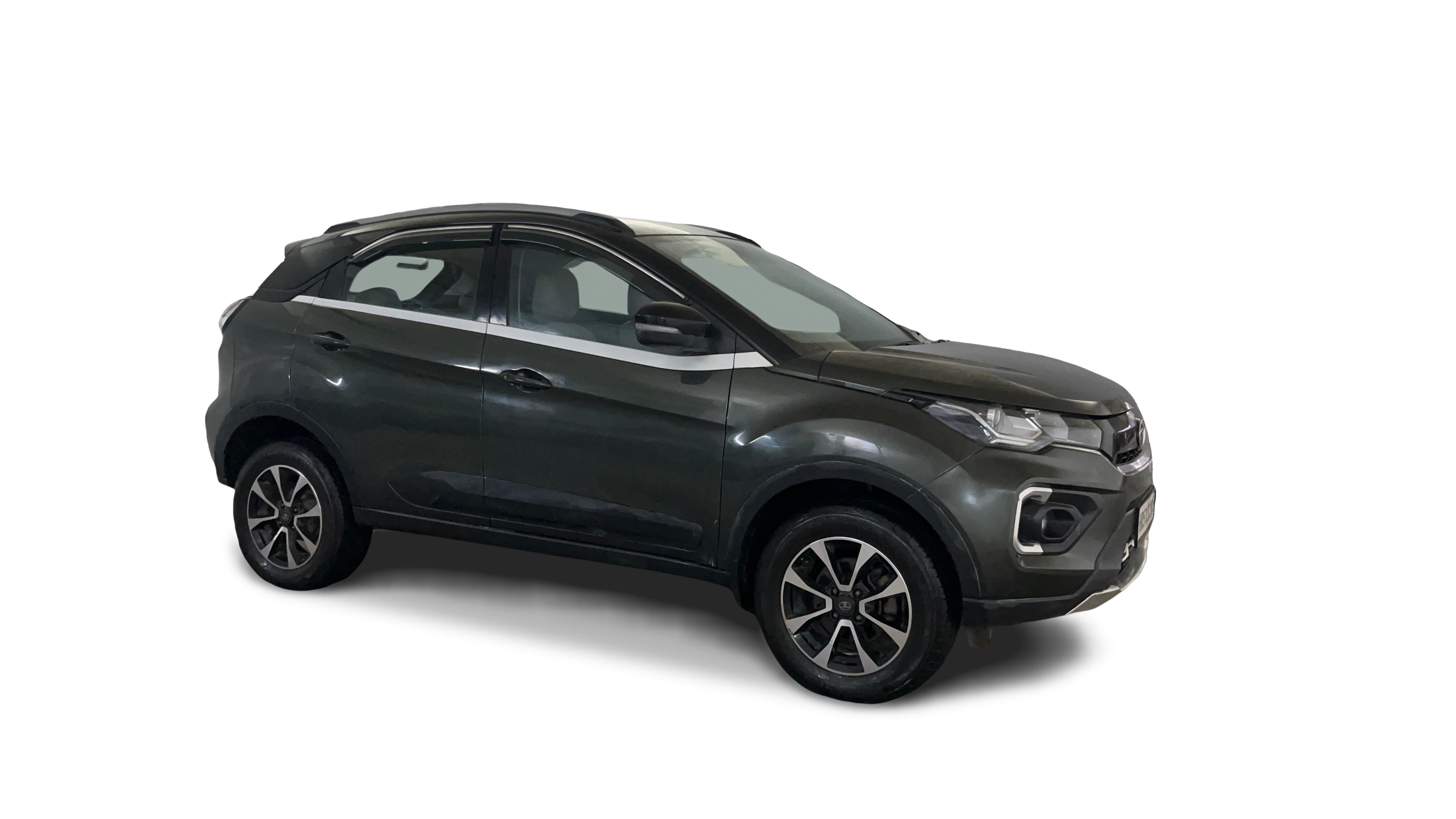 Tata NEXON-img