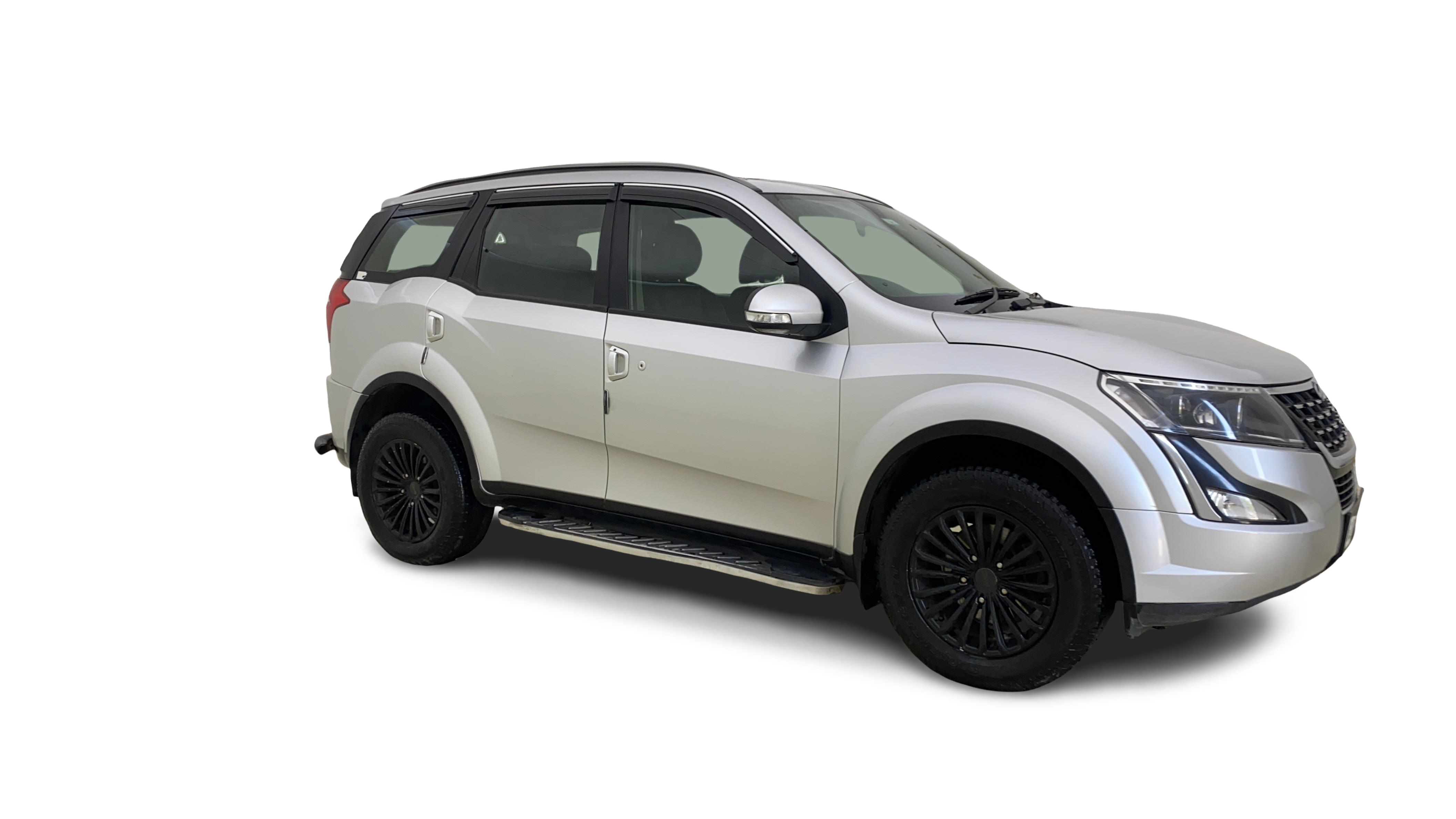 2021 Mahindra XUV500 - SUV - Diesel - Manual - ₹9.34 lakh